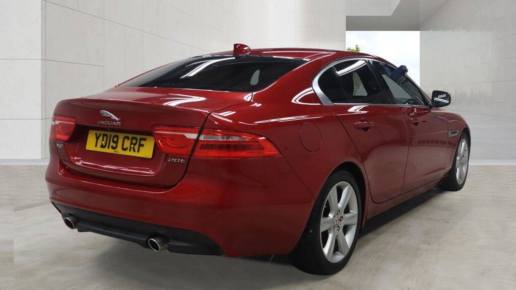 Jaguar XE - Image 6
