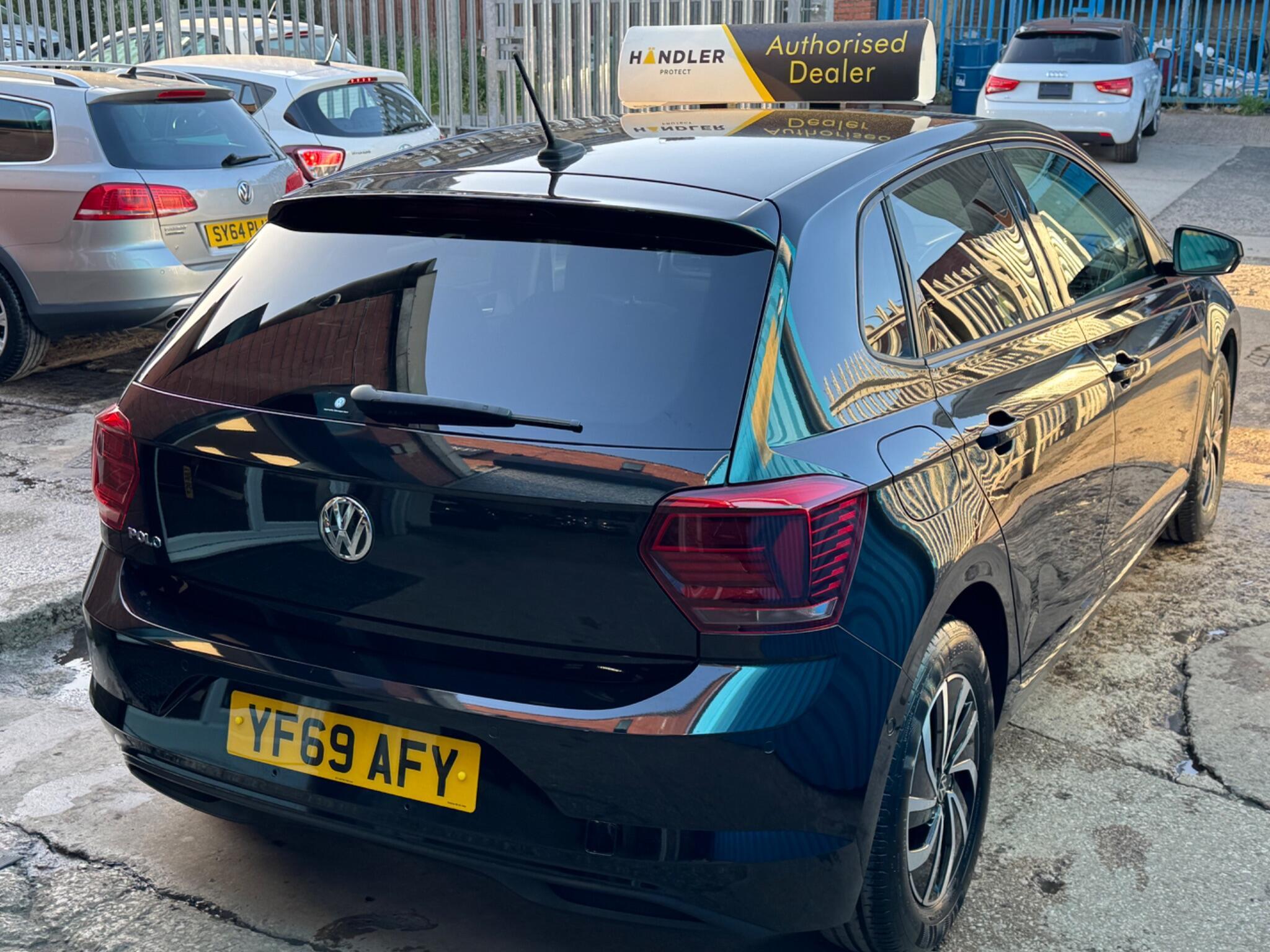 Volkswagen Polo - Image 31