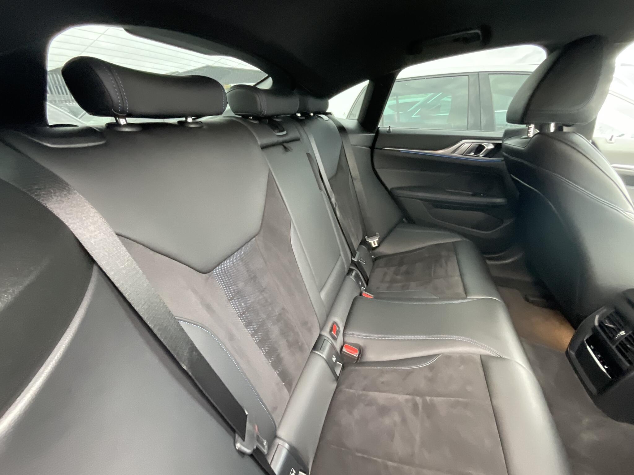 BMW I4 - Image 11