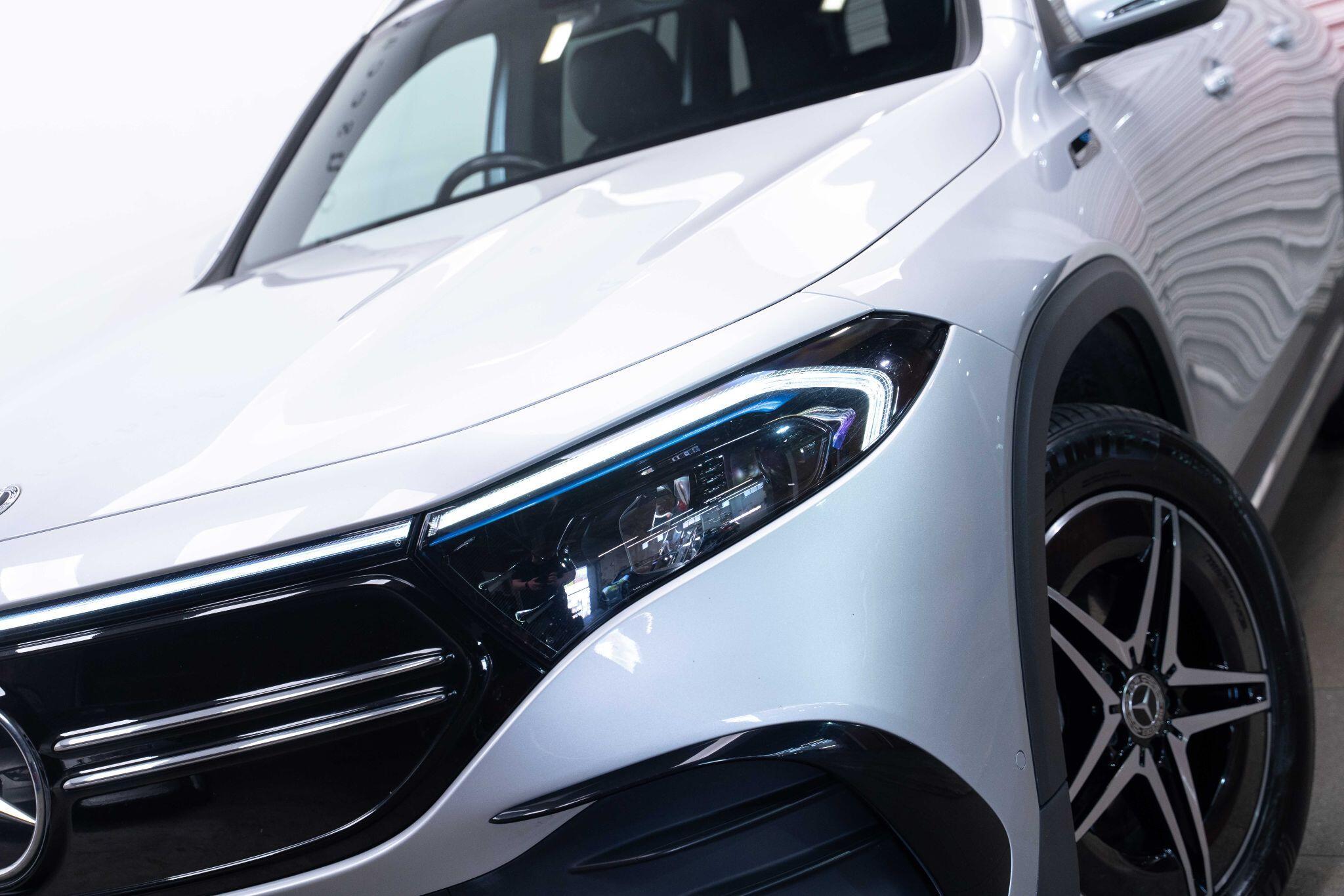 Mercedes Eqb - Image 53