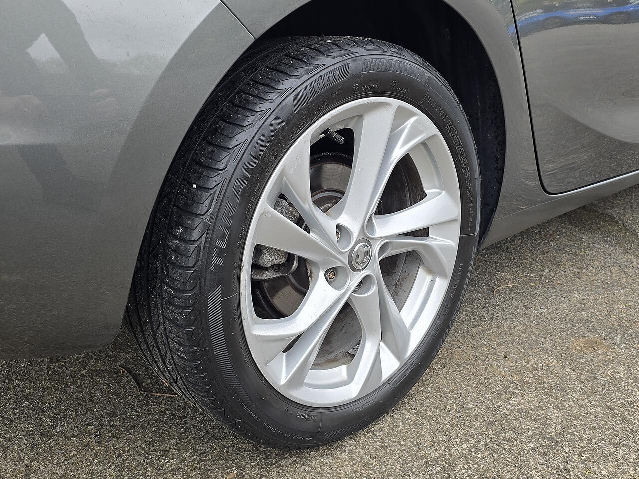 Vauxhall Astra - Image 12