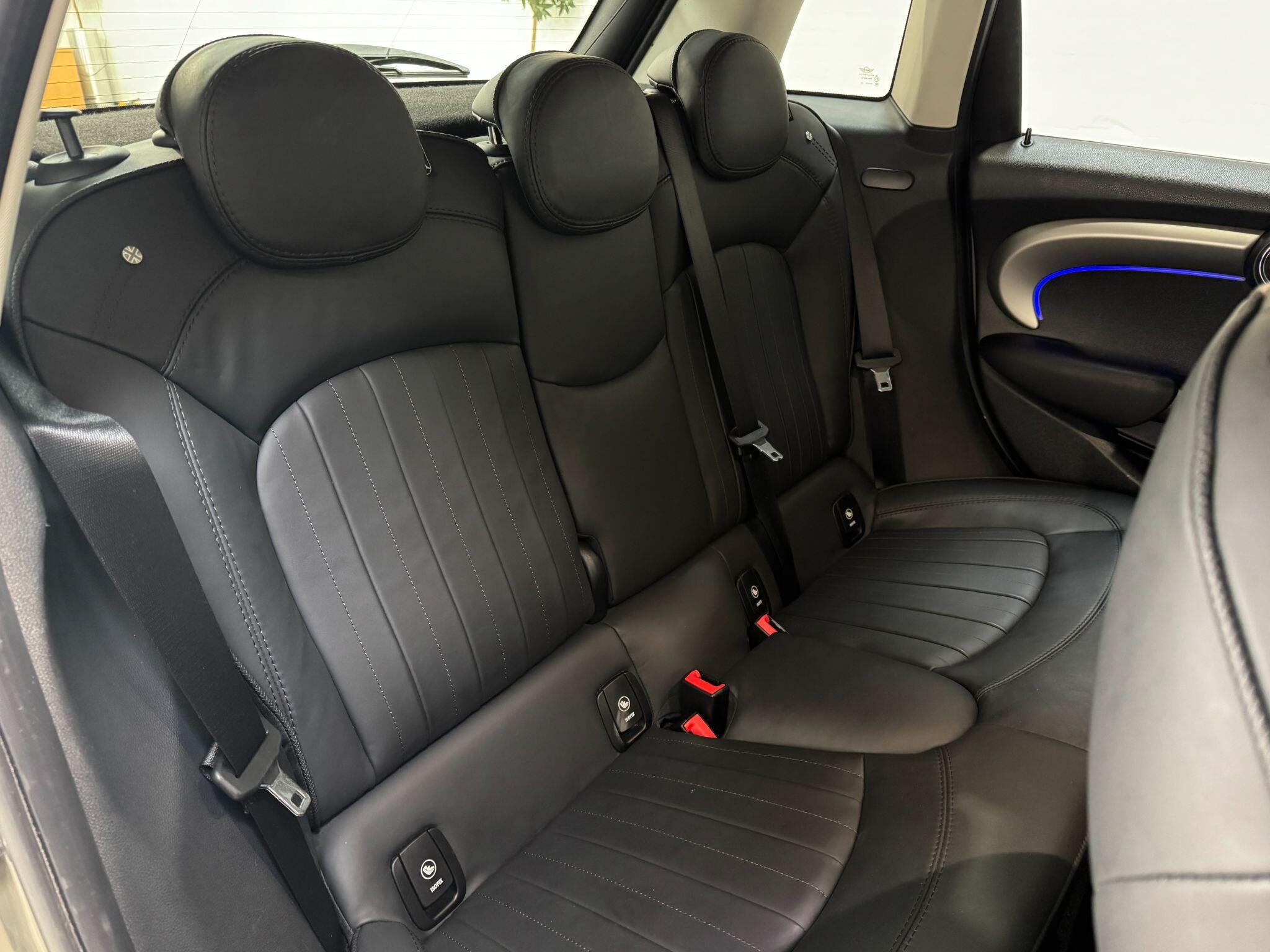 MINI Hatch - Image 20