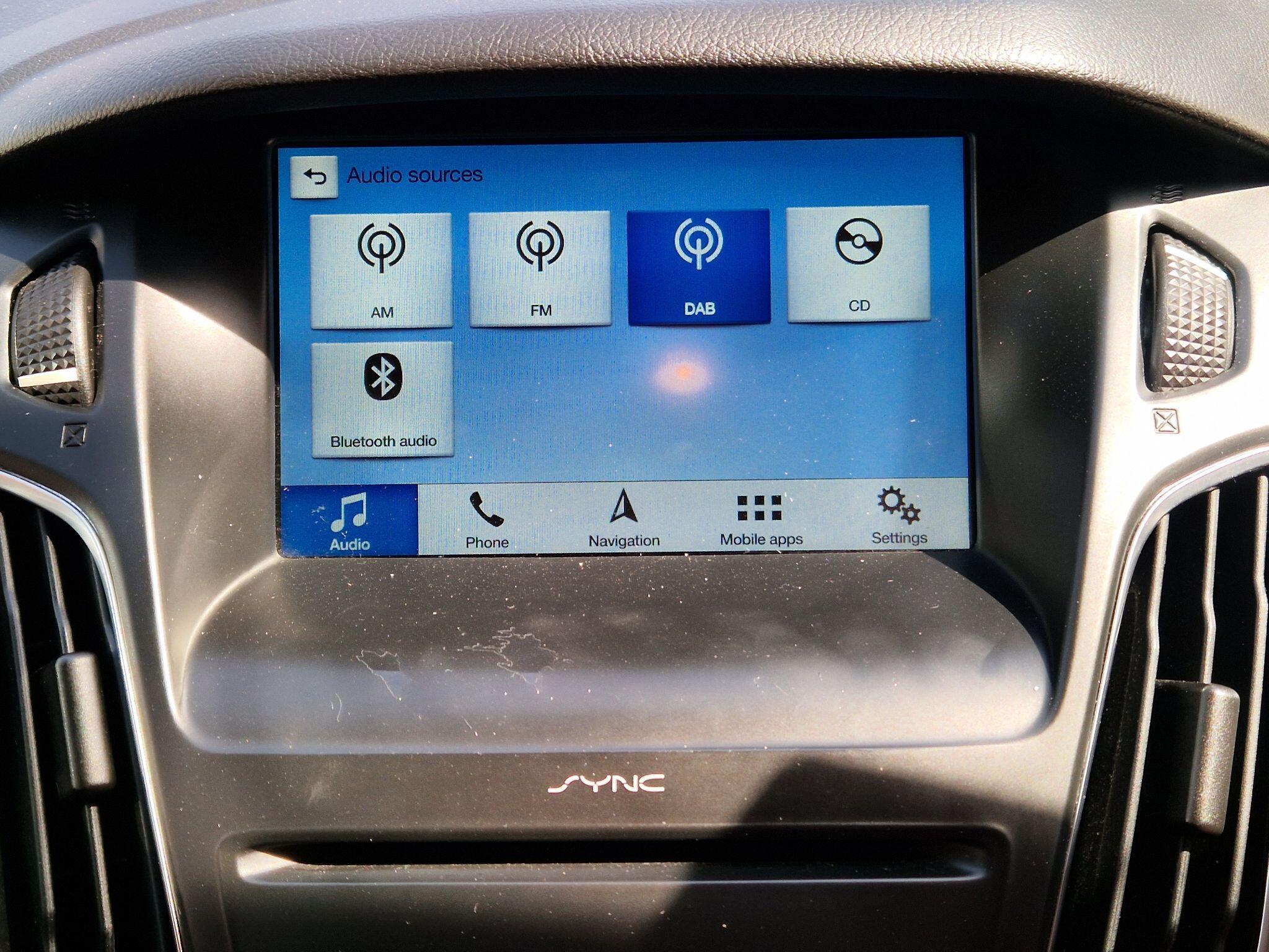 Ford Focus - Image 11