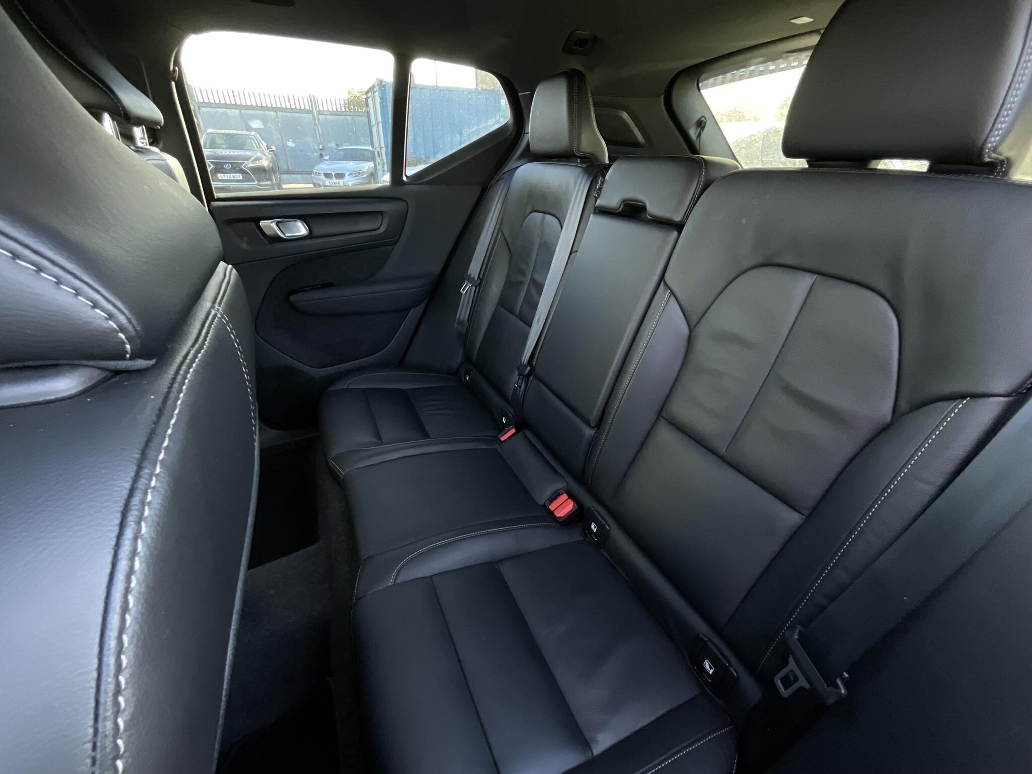 Volvo XC40 - Image 14