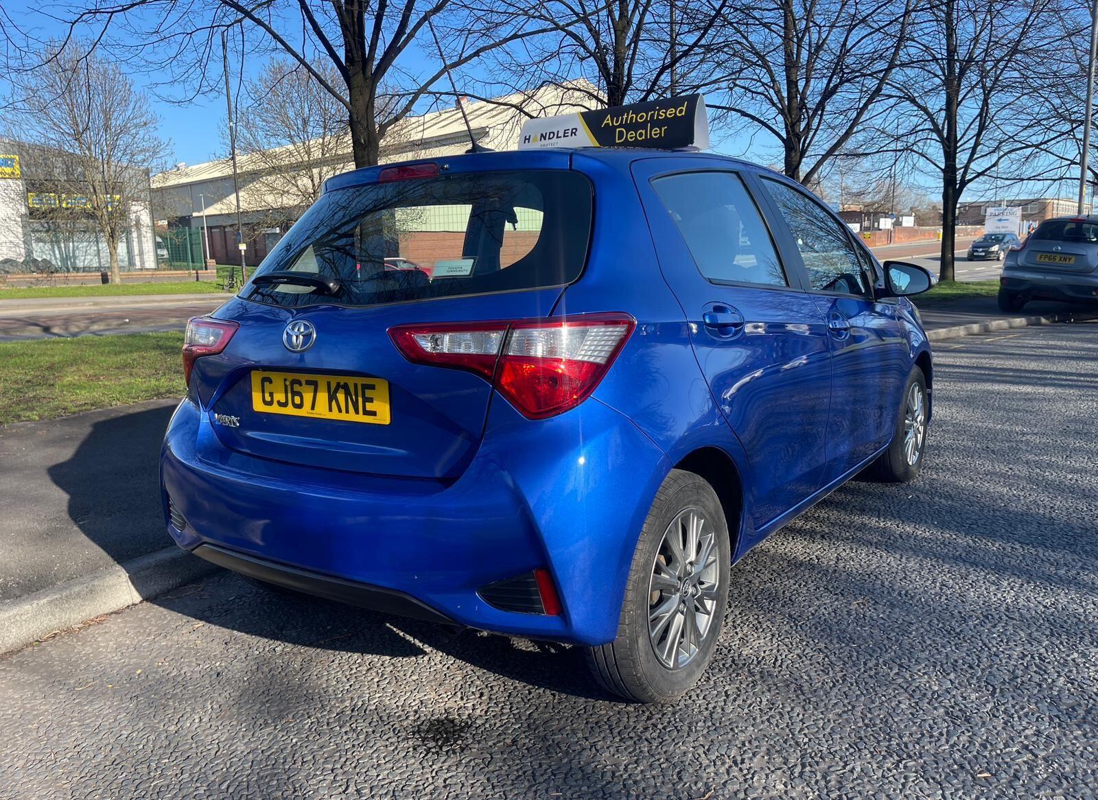 Toyota Yaris - Image 7