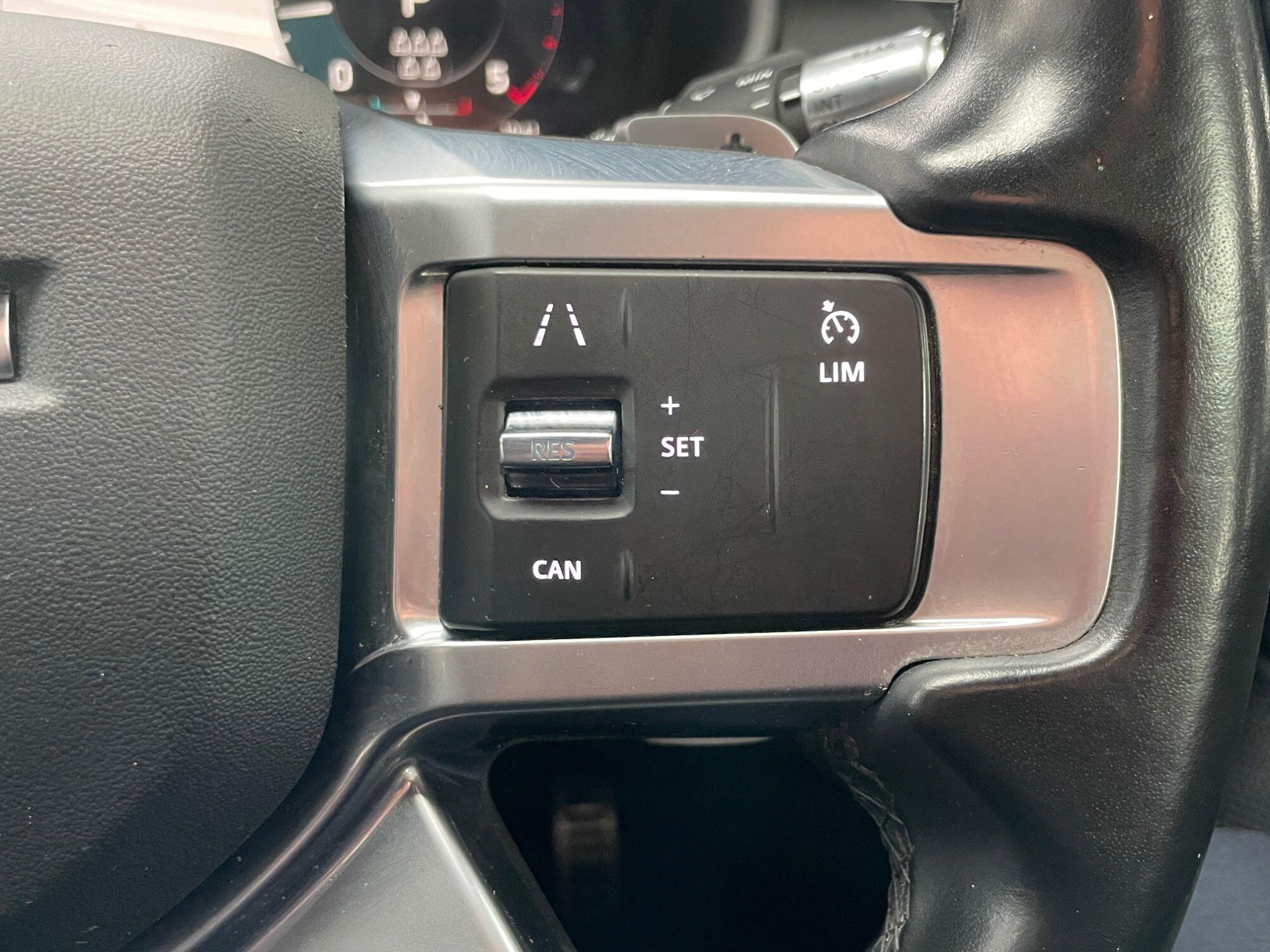 Land Rover Discovery - Image 41