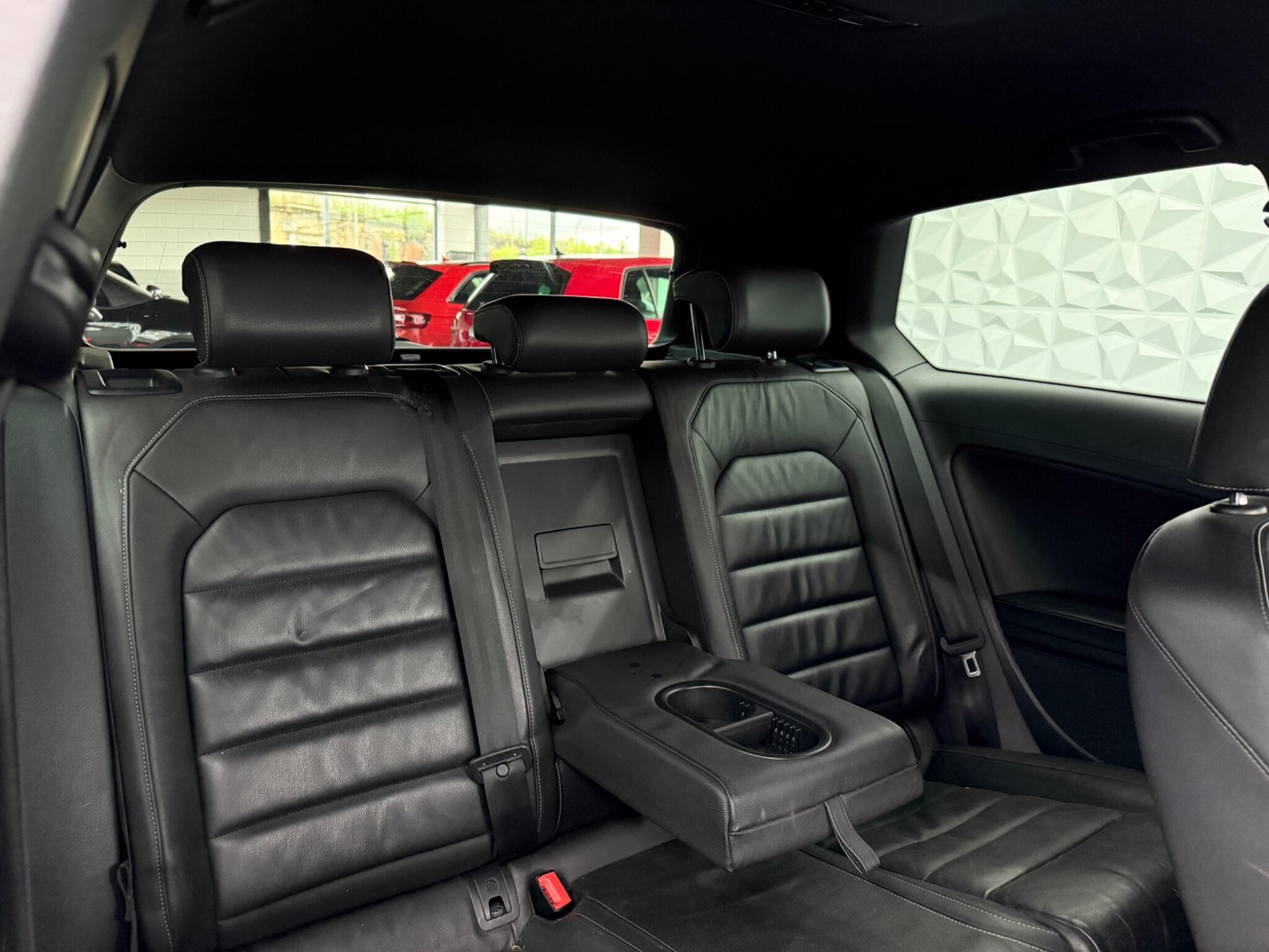 Volkswagen Golf - Image 22