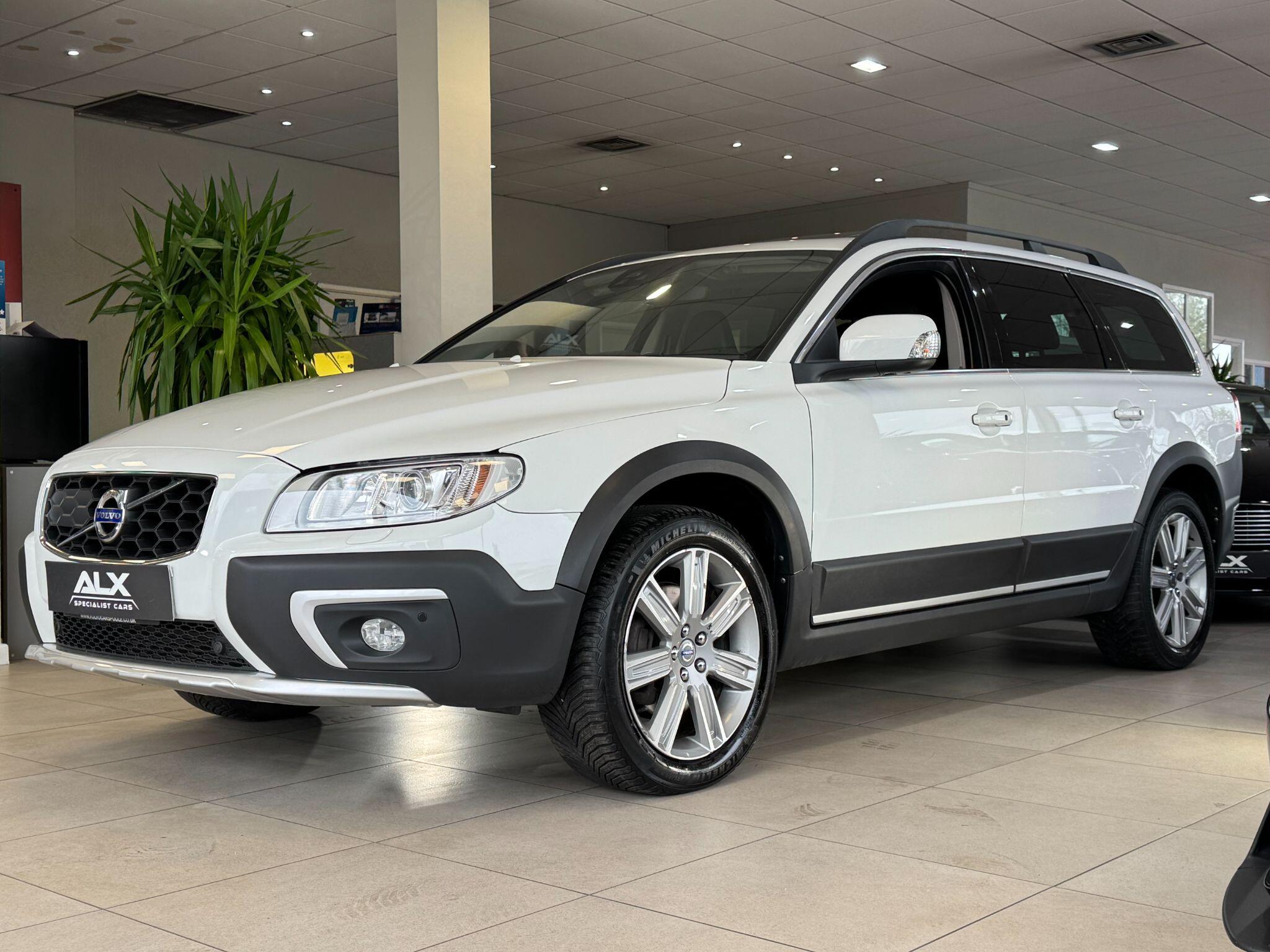Volvo XC70 - Image 12