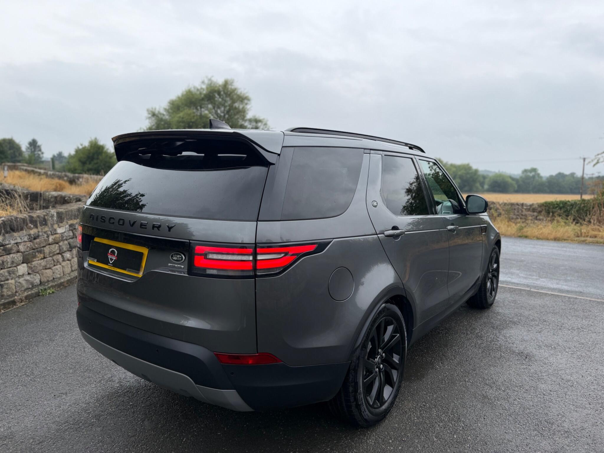 Land Rover Discovery - Image 16