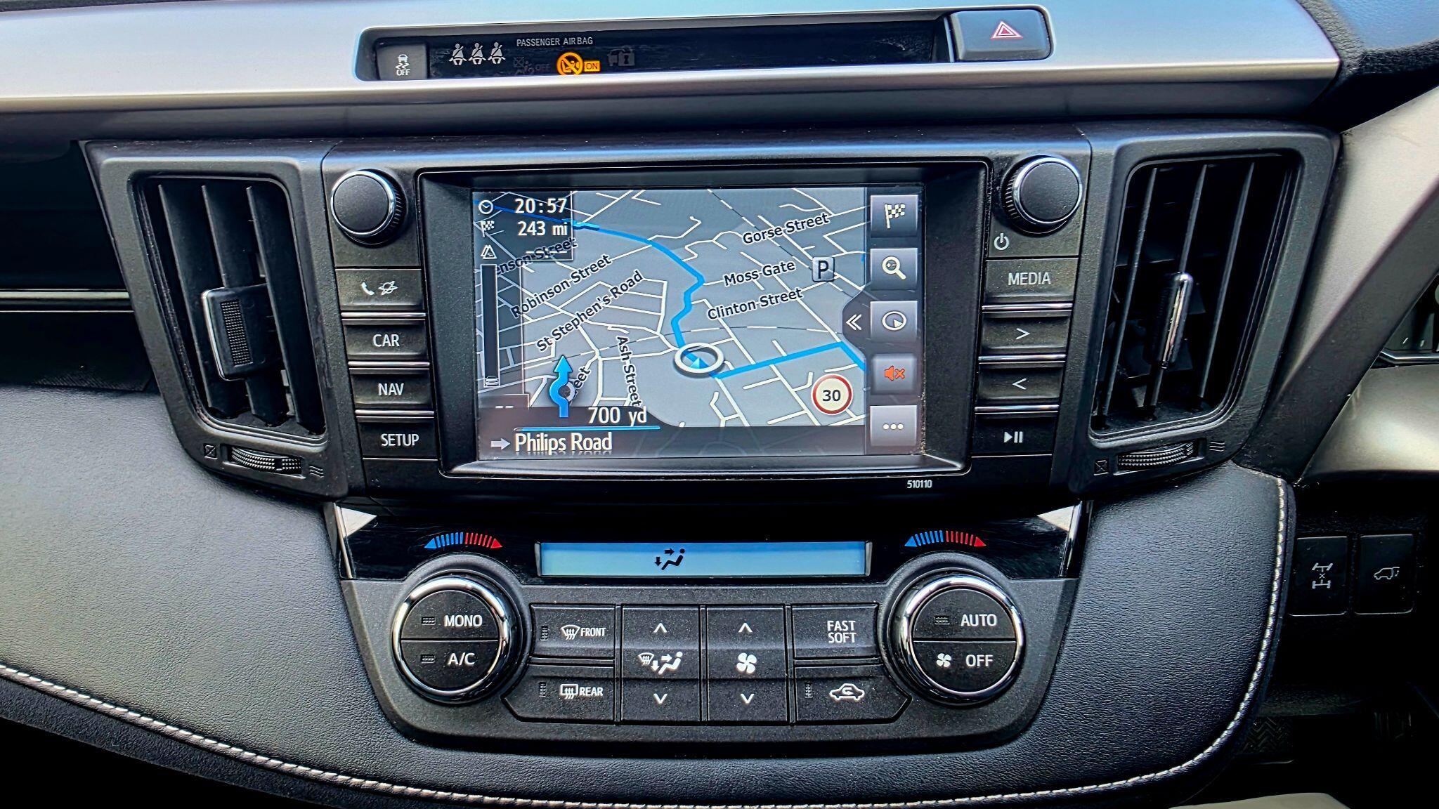 Toyota RAV4 - Image 30