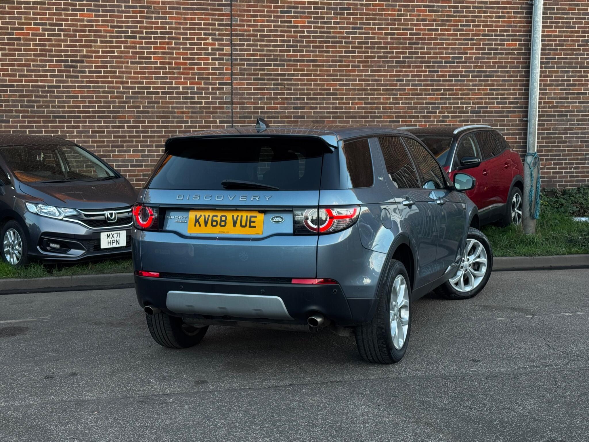 Land Rover DISCOVERY SPORT - Image 6