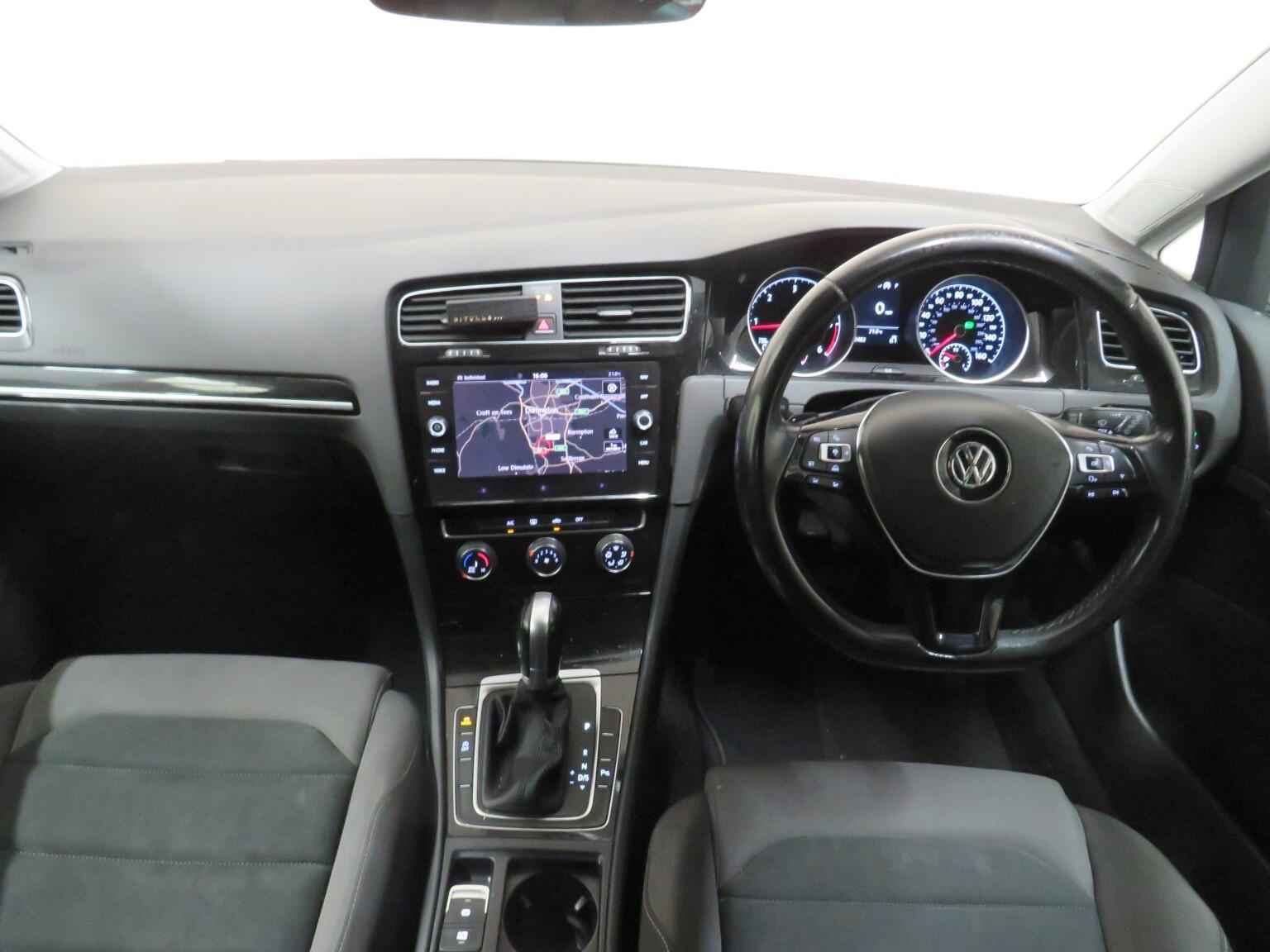 Volkswagen Golf - Image 15