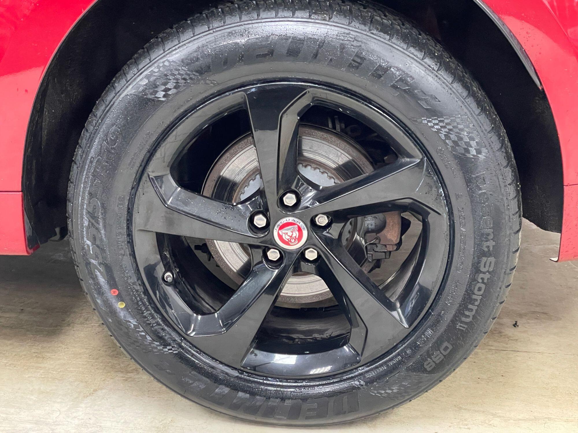 Jaguar F-Pace - Image 17