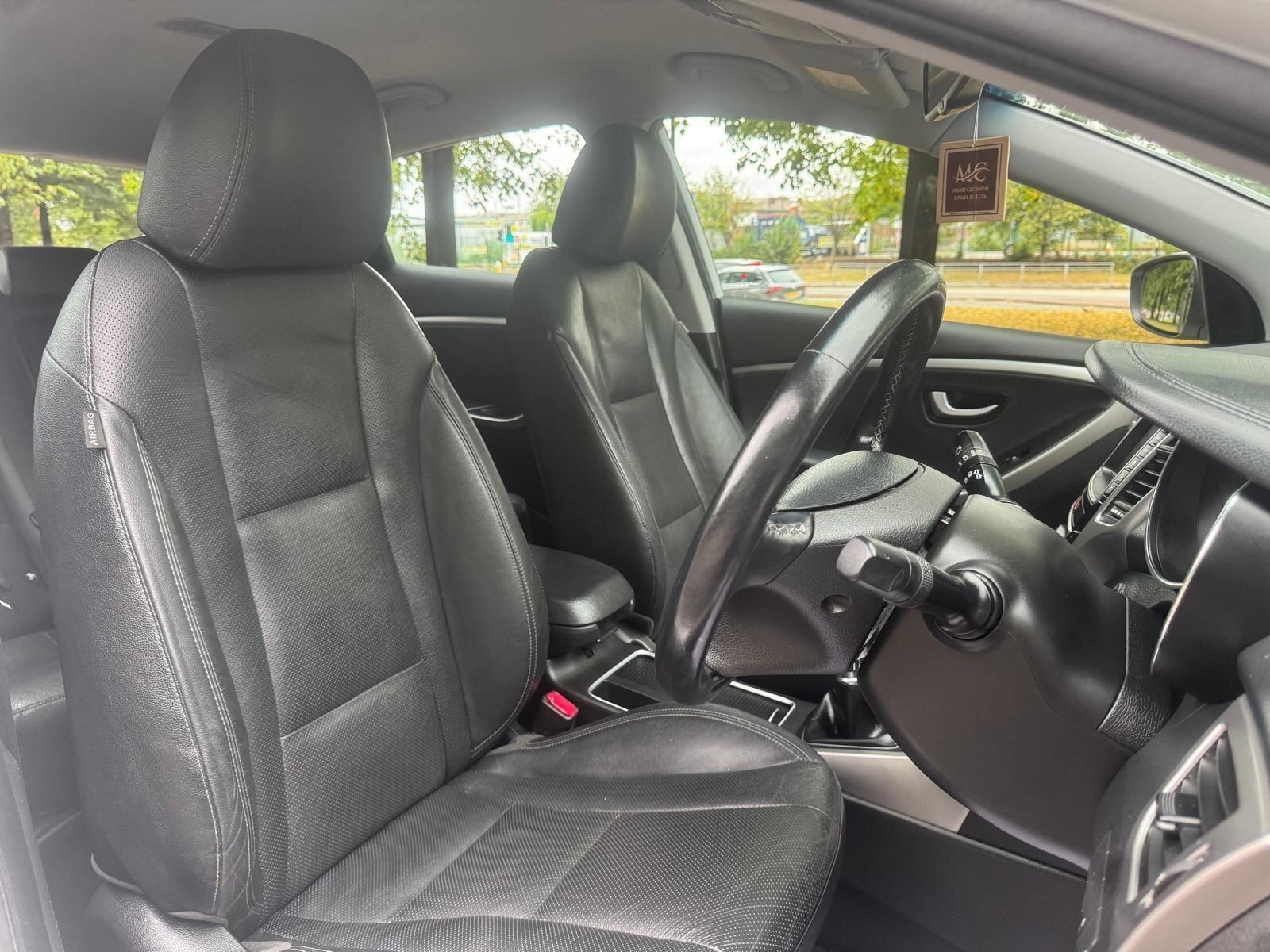 Hyundai i30 - Image 20