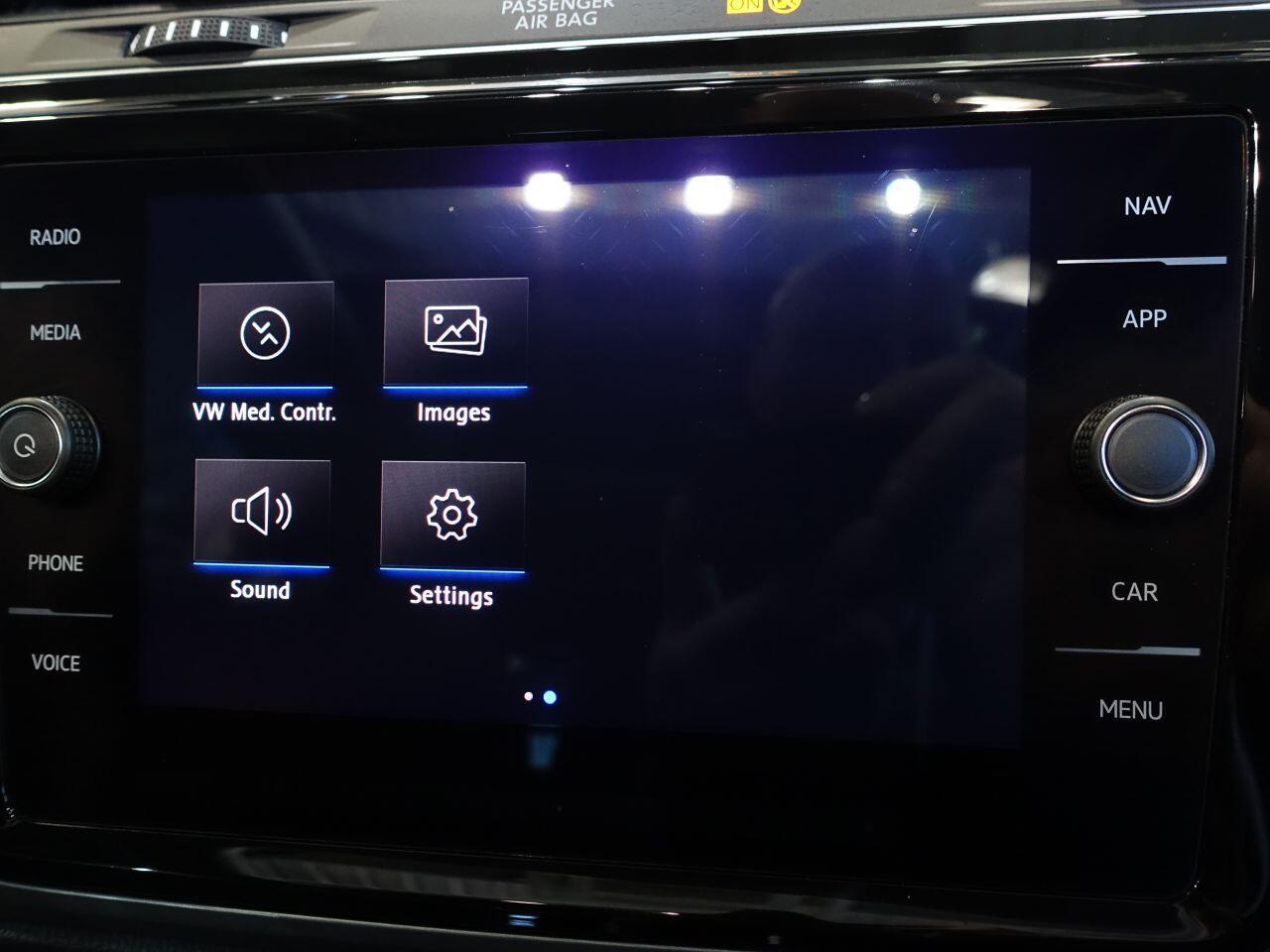 Volkswagen Touran - Image 34
