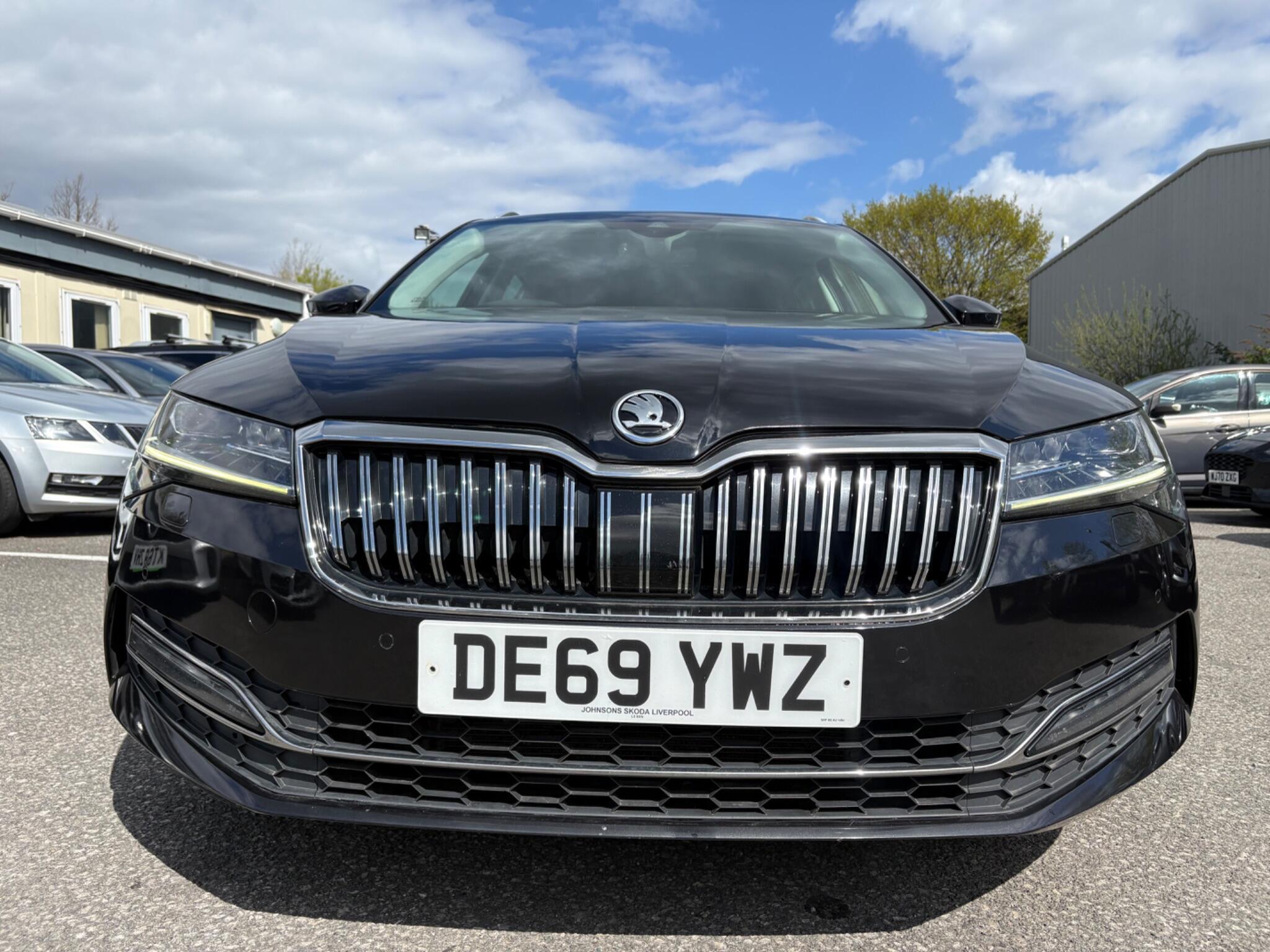 Skoda Superb - Image 4
