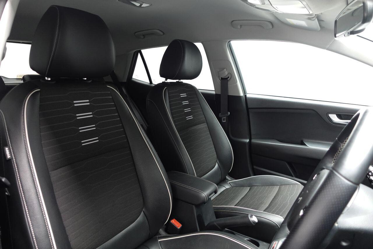 Kia Stonic - Image 42