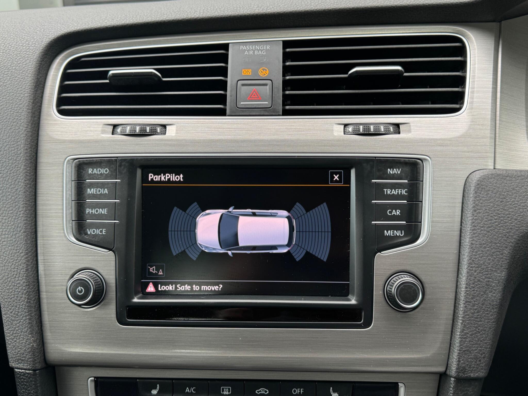 Volkswagen Golf - Image 20