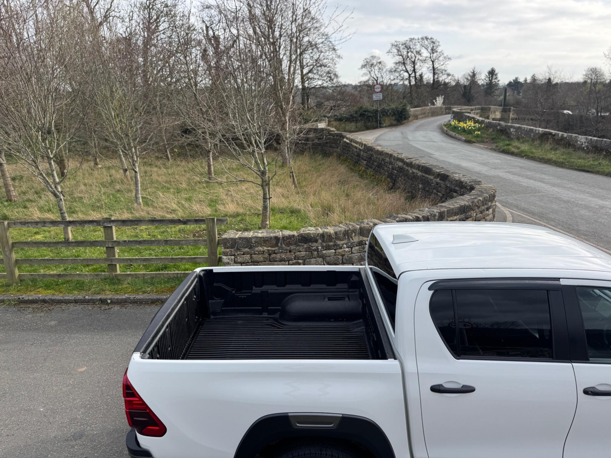 Toyota Hilux - Image 41