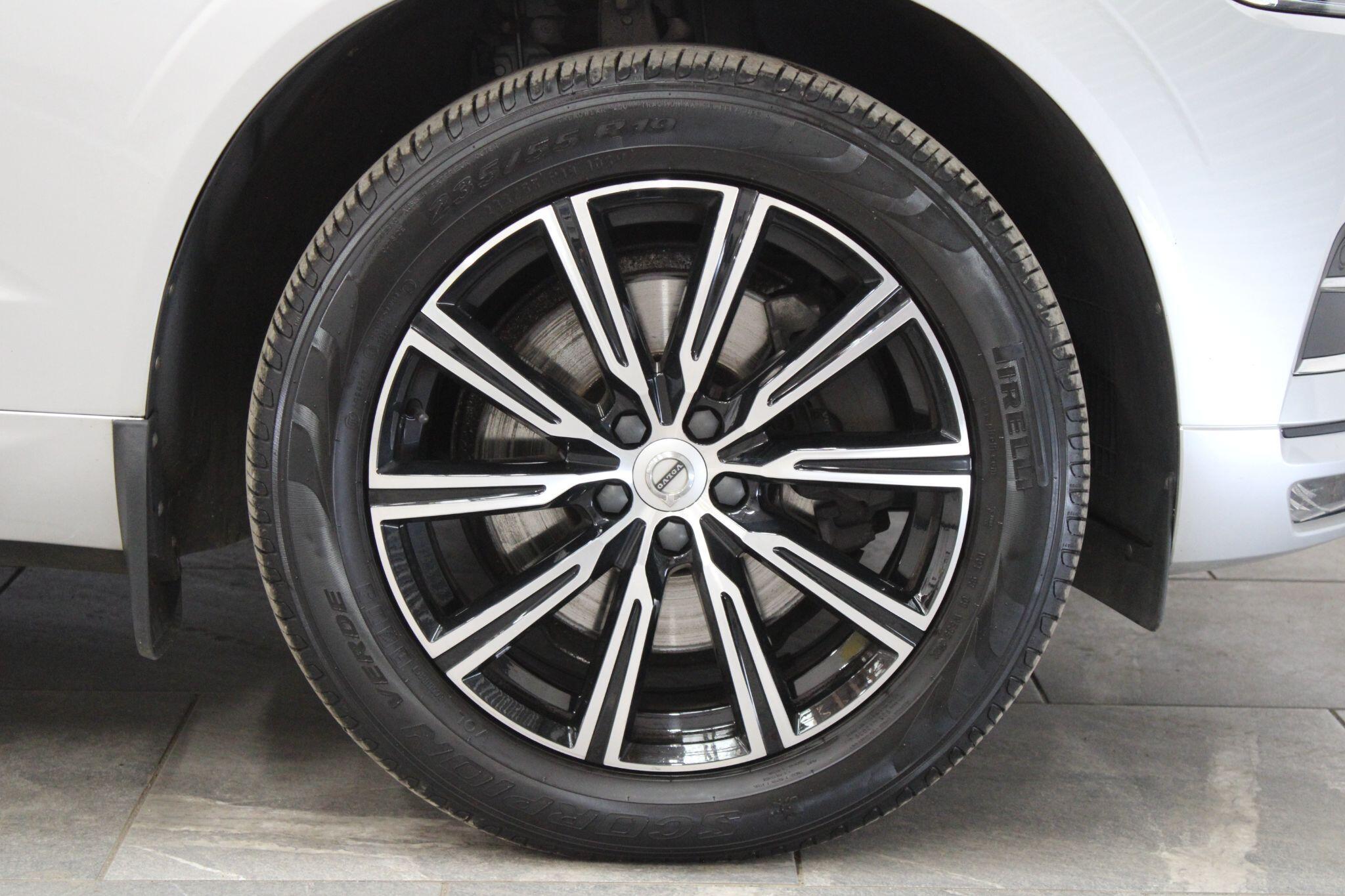 Volvo XC60 - Image 9