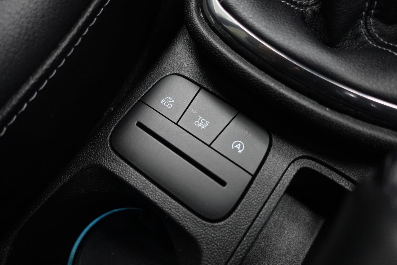 Ford Fiesta - Image 41