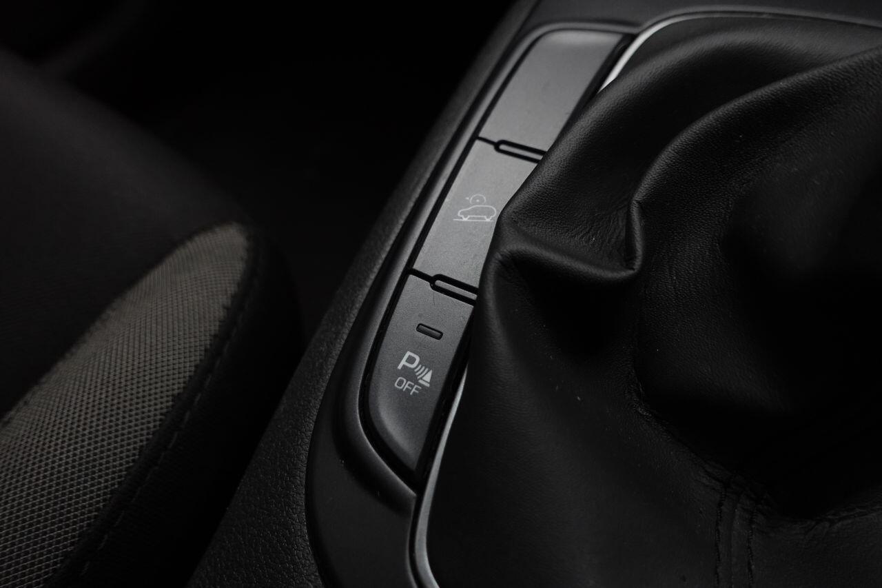 Hyundai Kona - Image 41