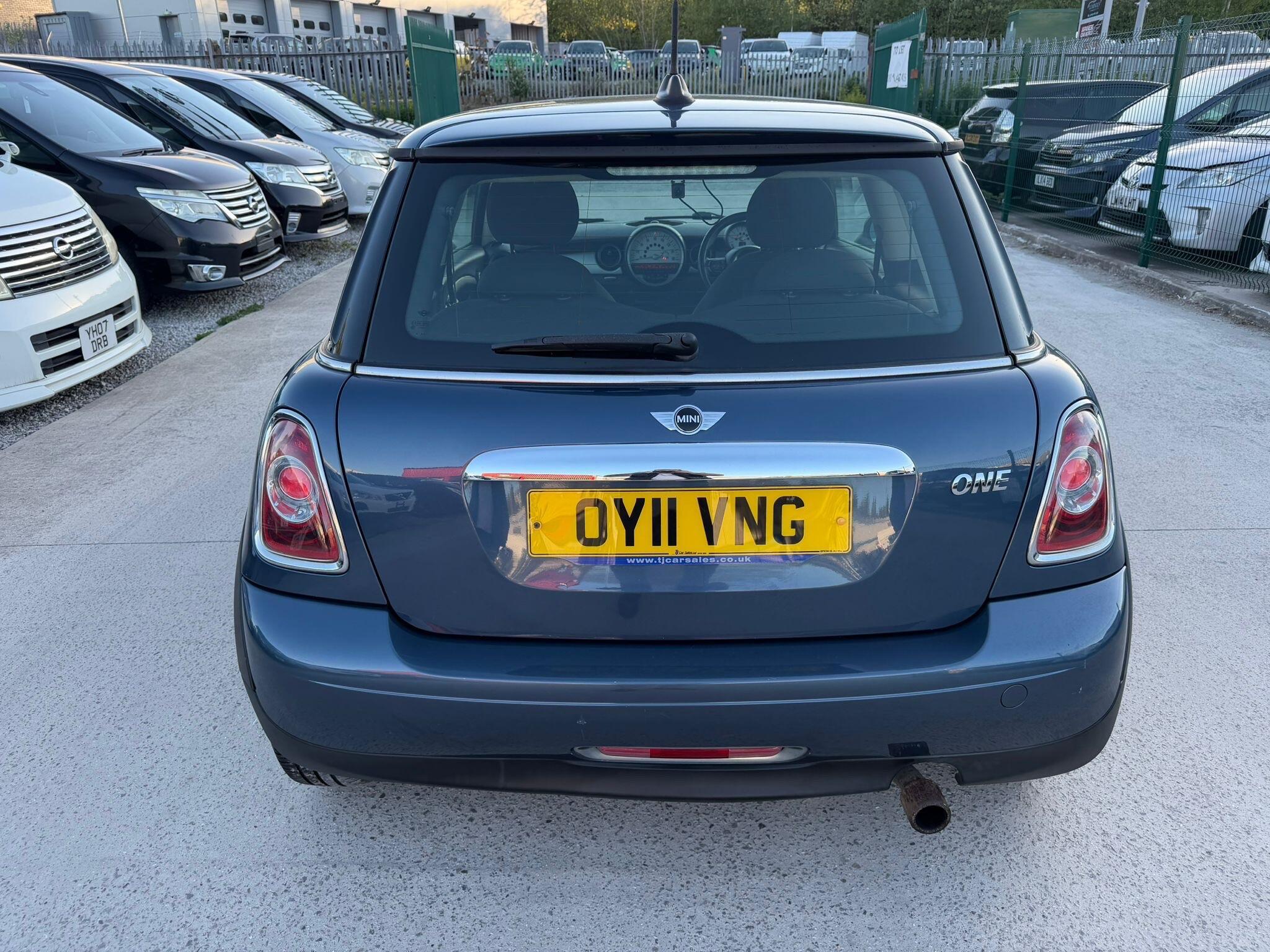 MINI Hatch - Image 5