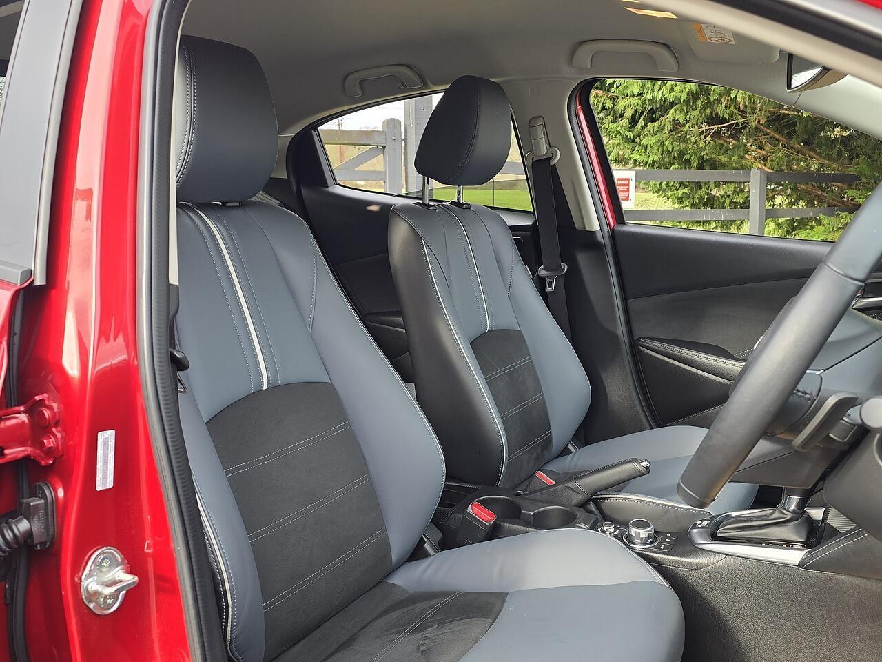 Mazda MAZDA2 - Image 31