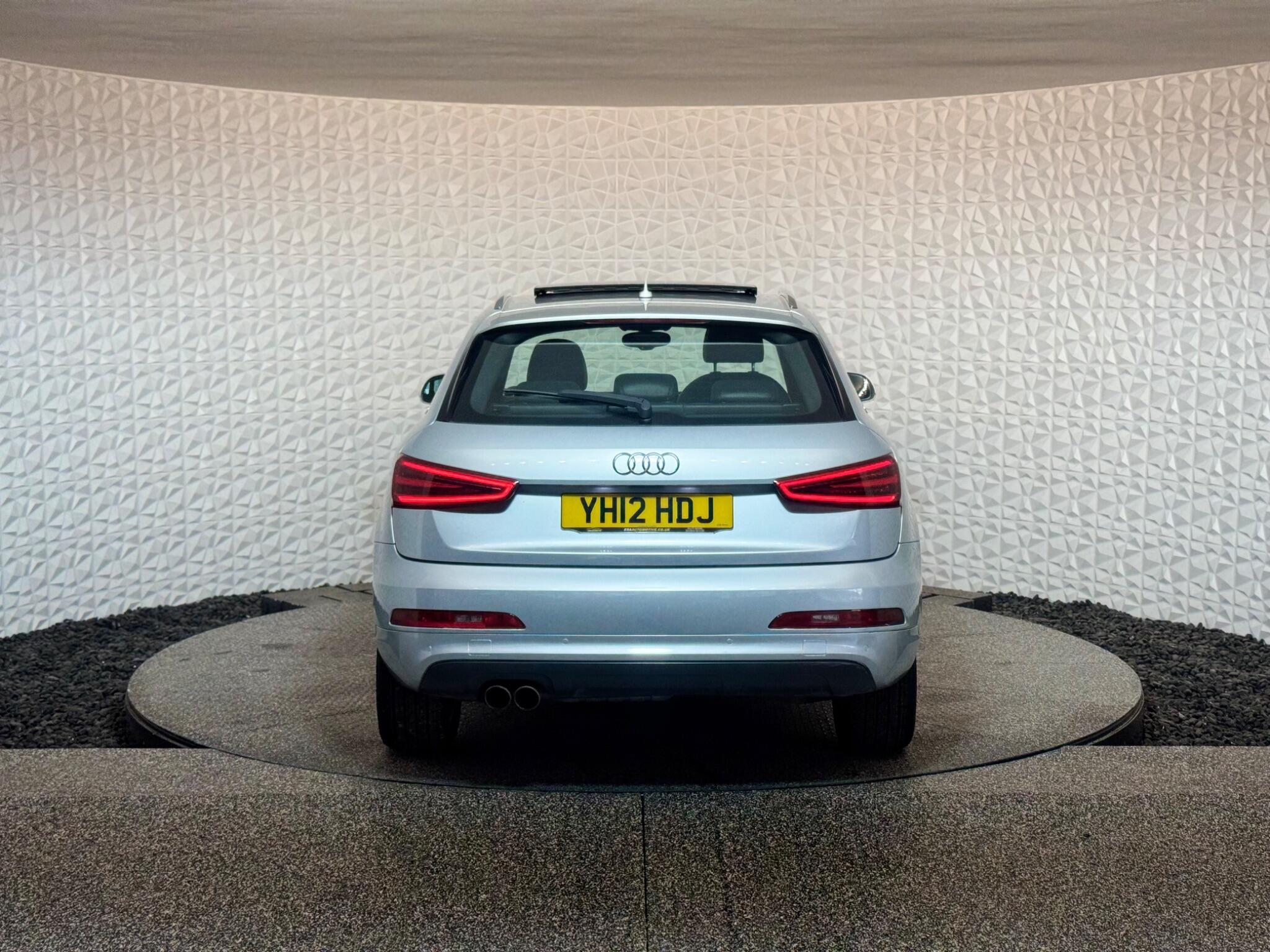Audi Q3 - Image 14