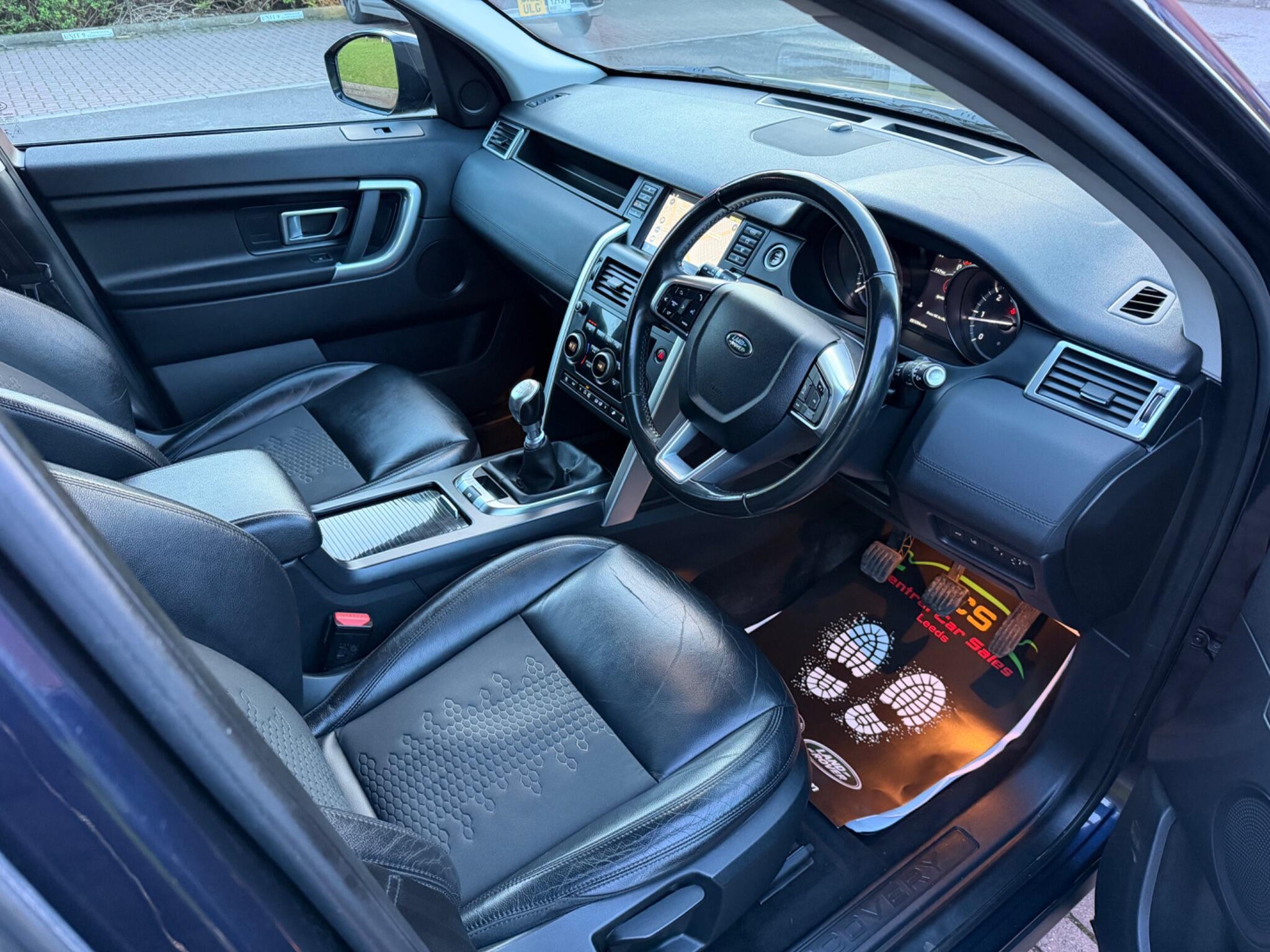 Land Rover DISCOVERY SPORT - Image 25