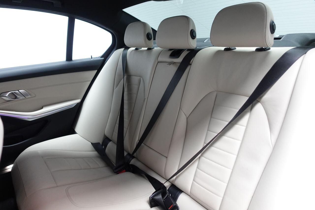BMW 3 Series - Image 11