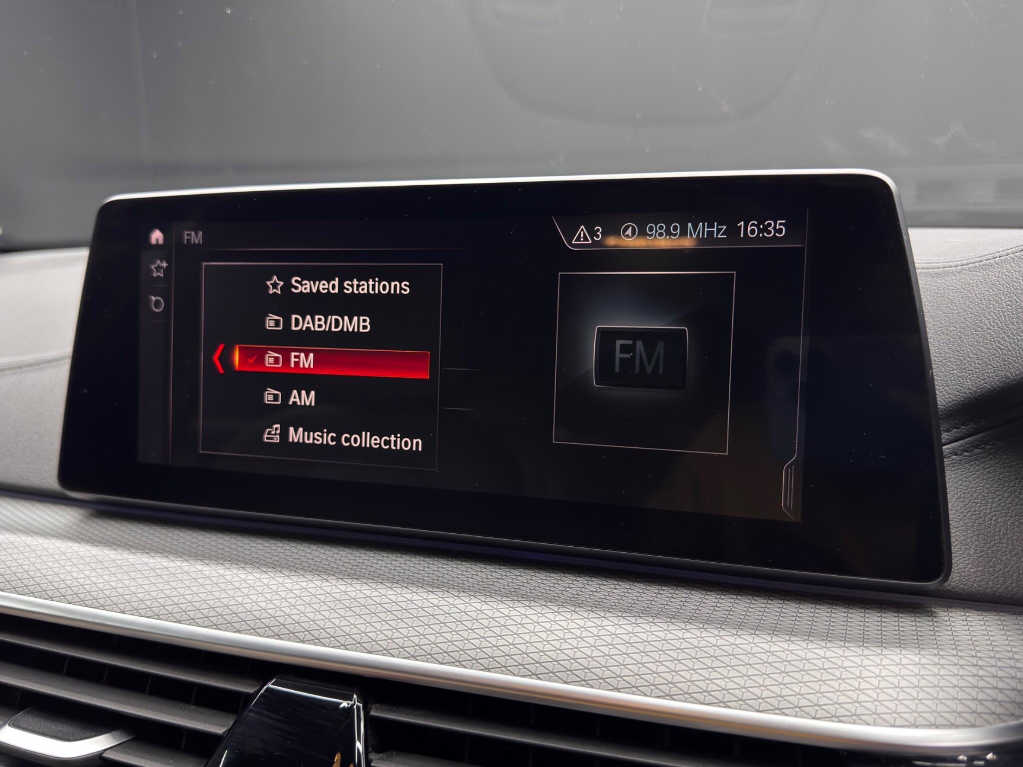 BMW 5 Series - Image 30