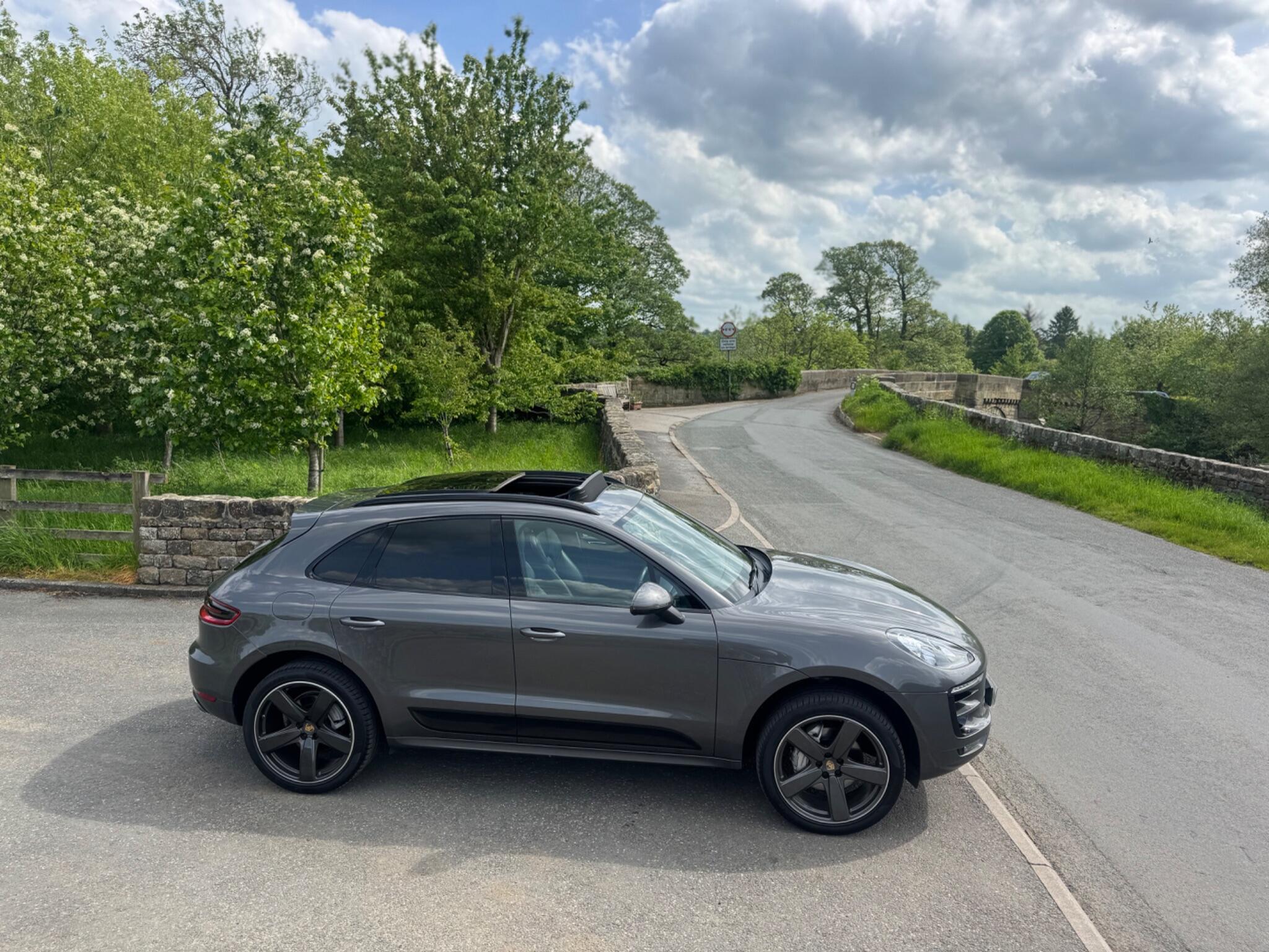 Porsche Macan - Image 16