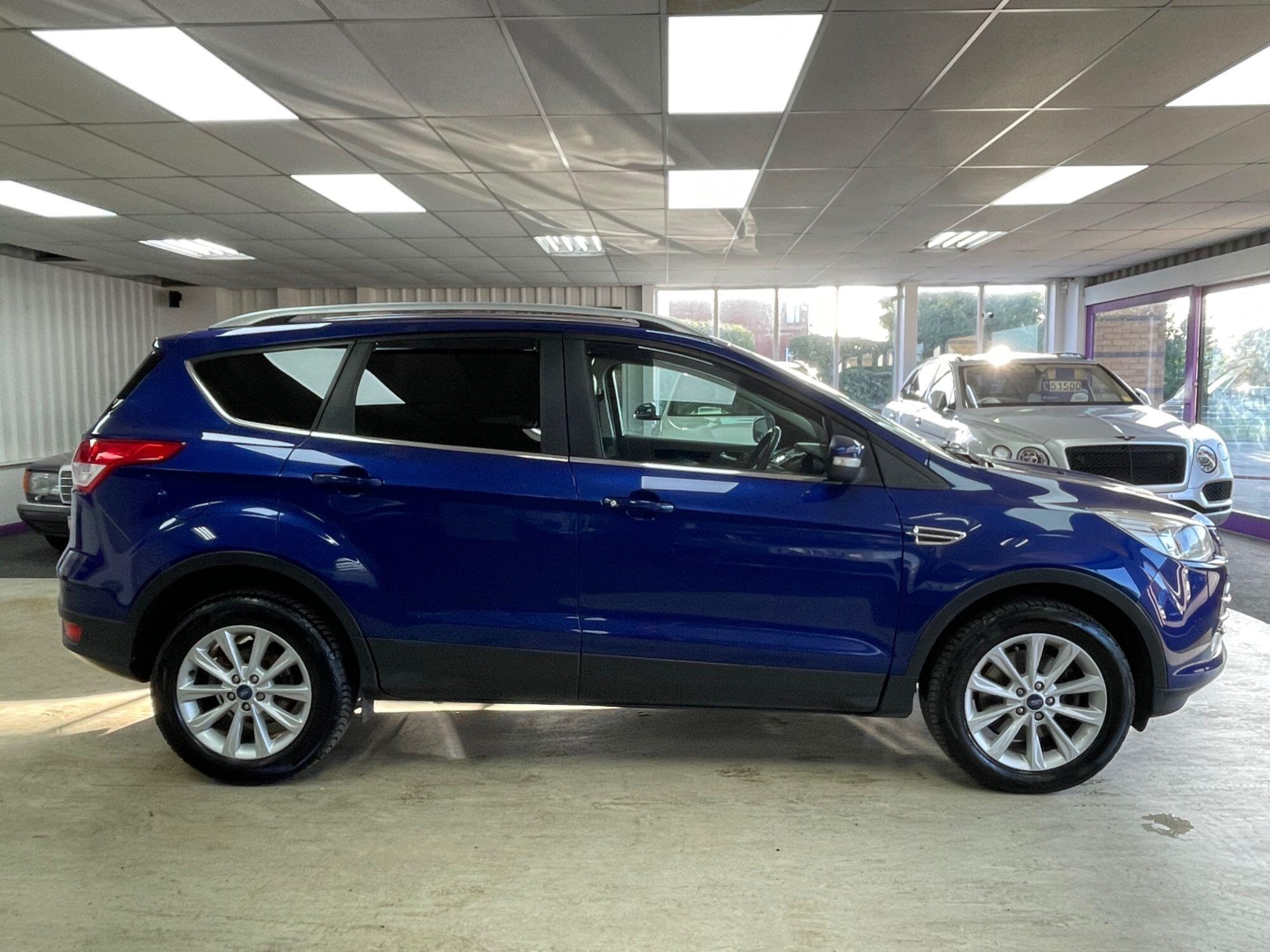 Ford Kuga - Image 11