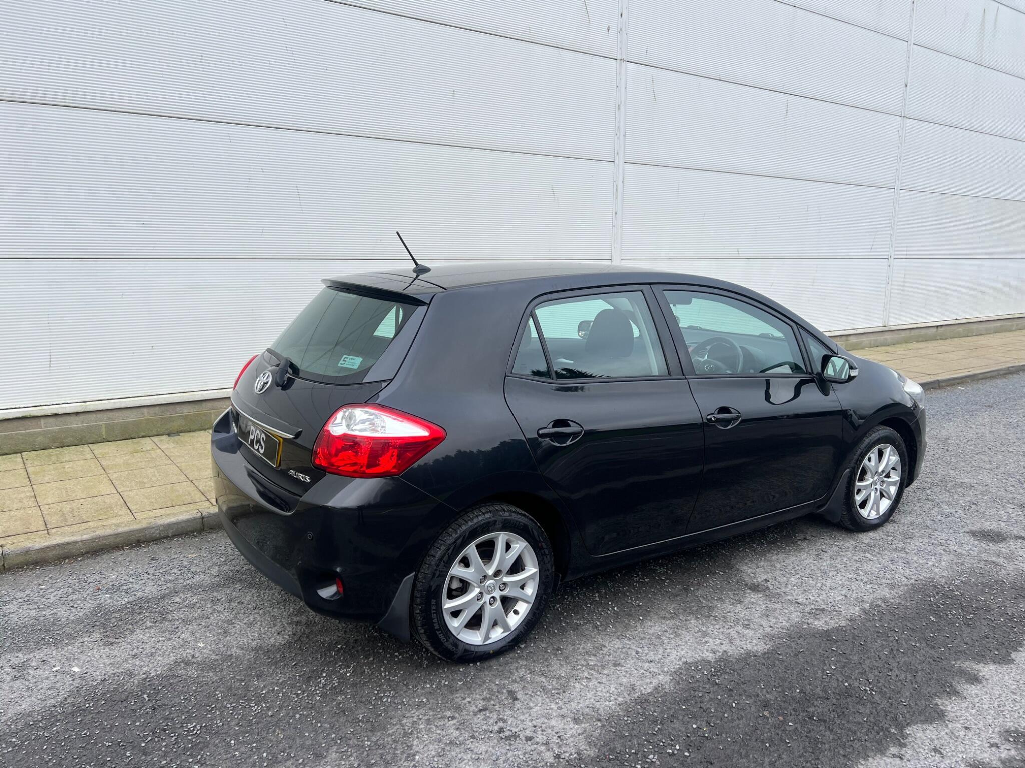 Toyota Auris - Image 33