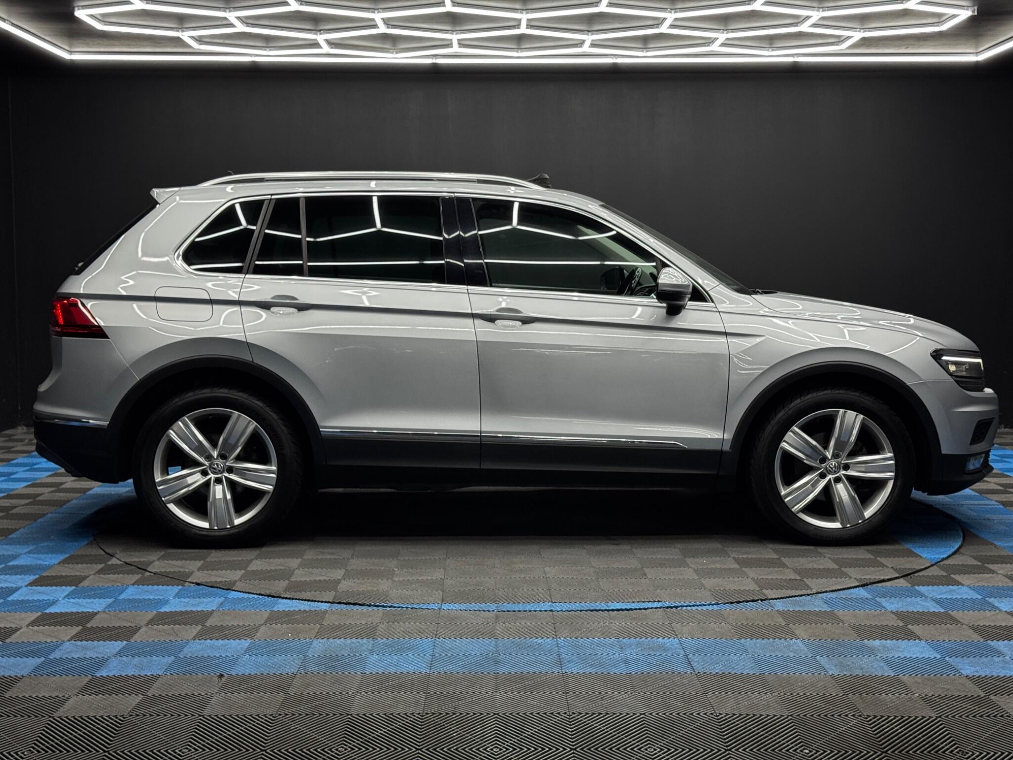 Volkswagen Tiguan - Image 4