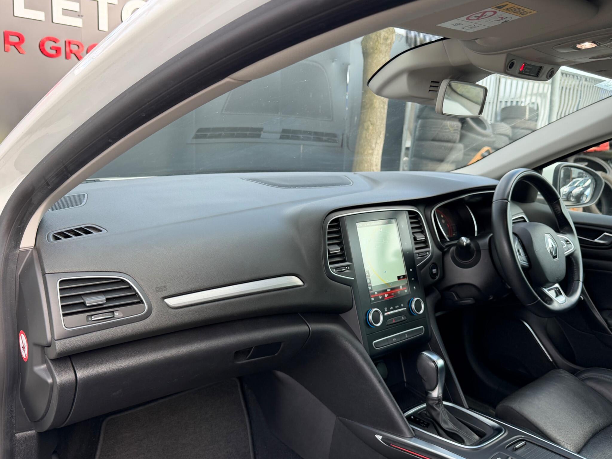 Renault Megane - Image 15