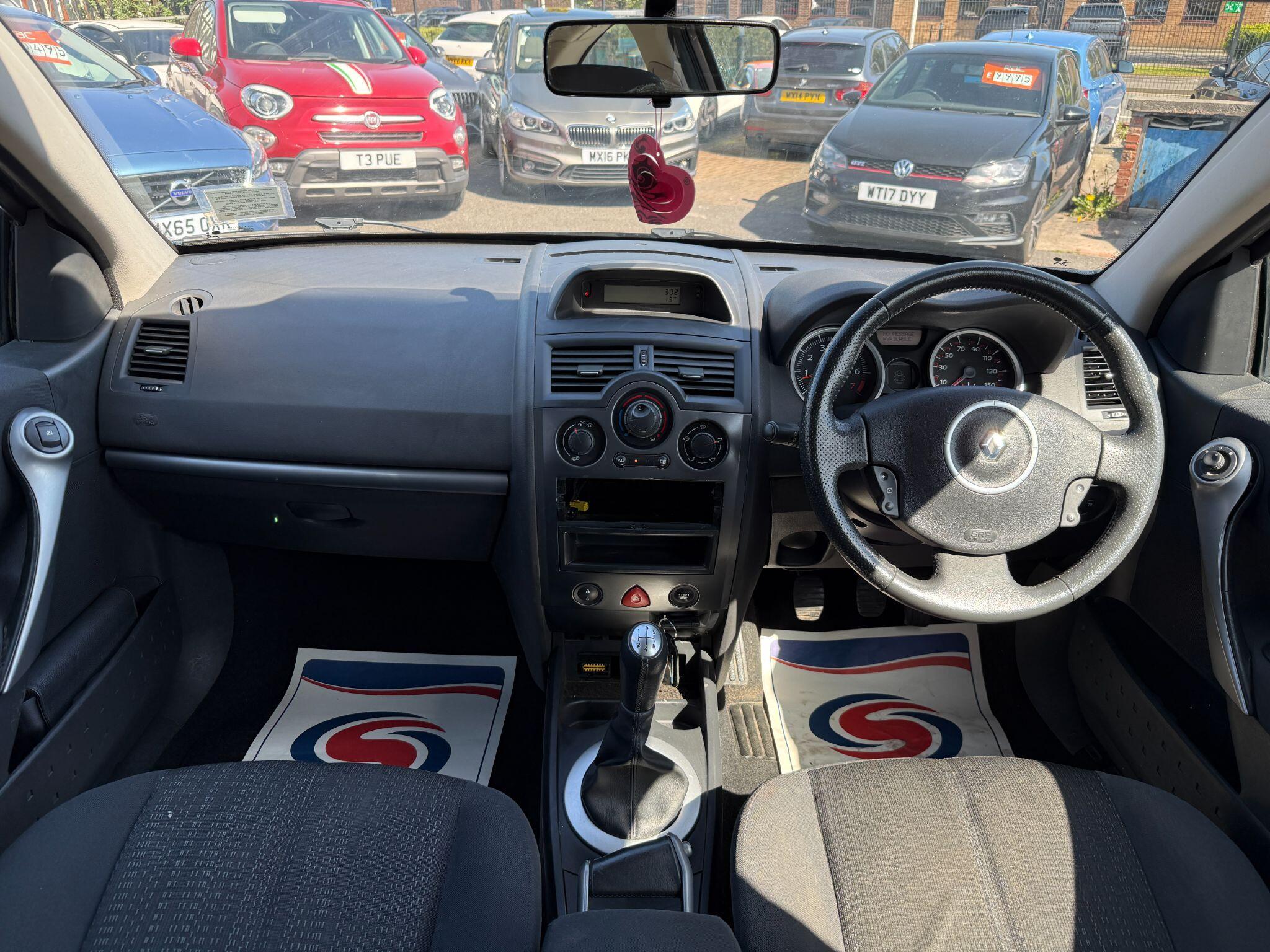 Renault Megane - Image 3