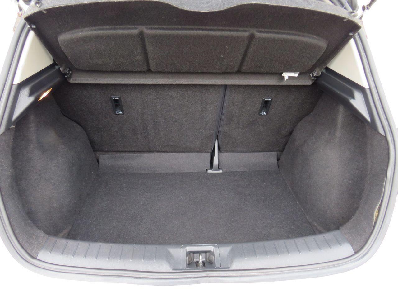 Nissan Pulsar - Image 11