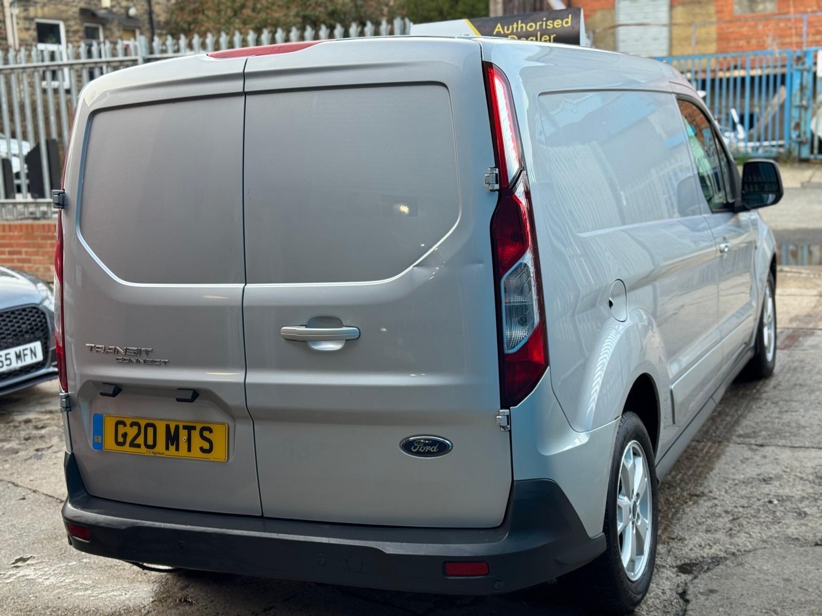 Ford Transit Connect - Image 14