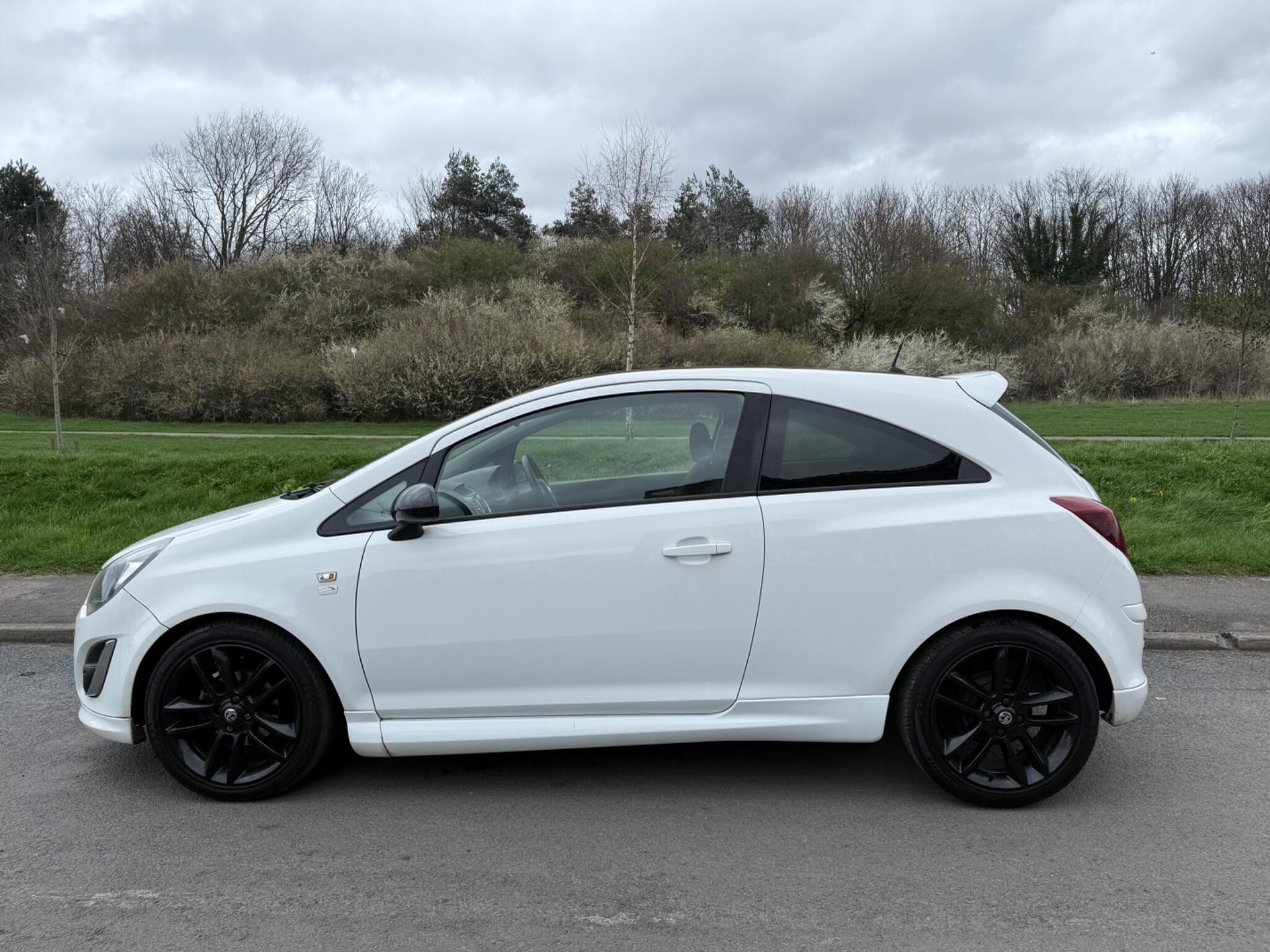 Vauxhall Corsa - Image 11