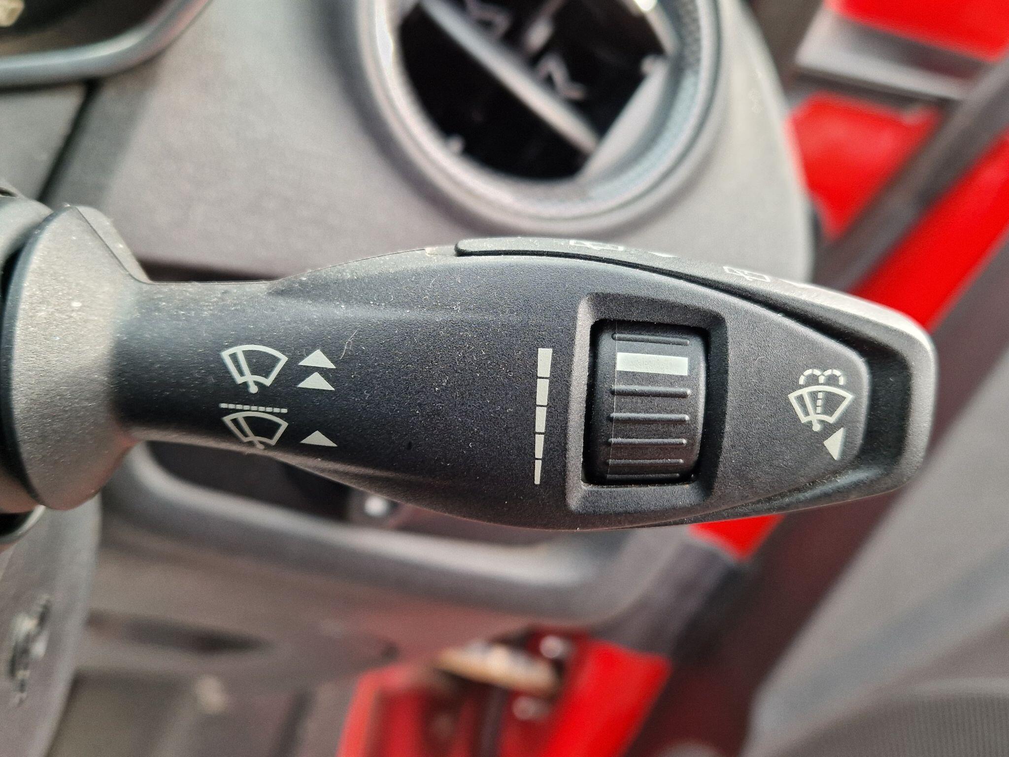 Ford Fiesta - Image 42