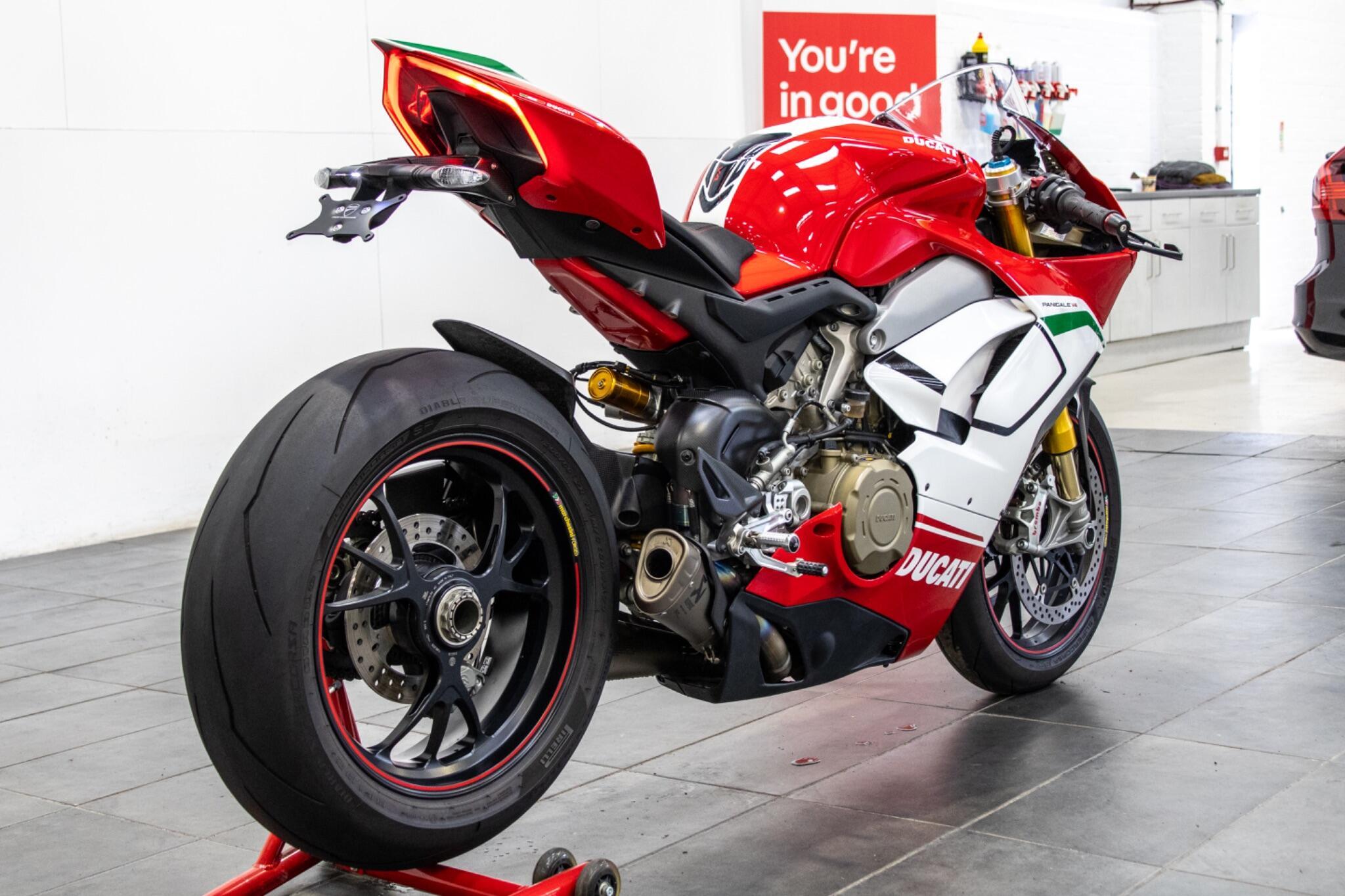 Ducati PANIGALE V4 - Image 4