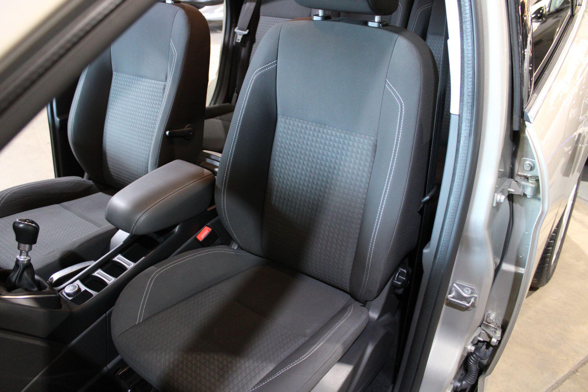 Ford C-MAX - Image 10