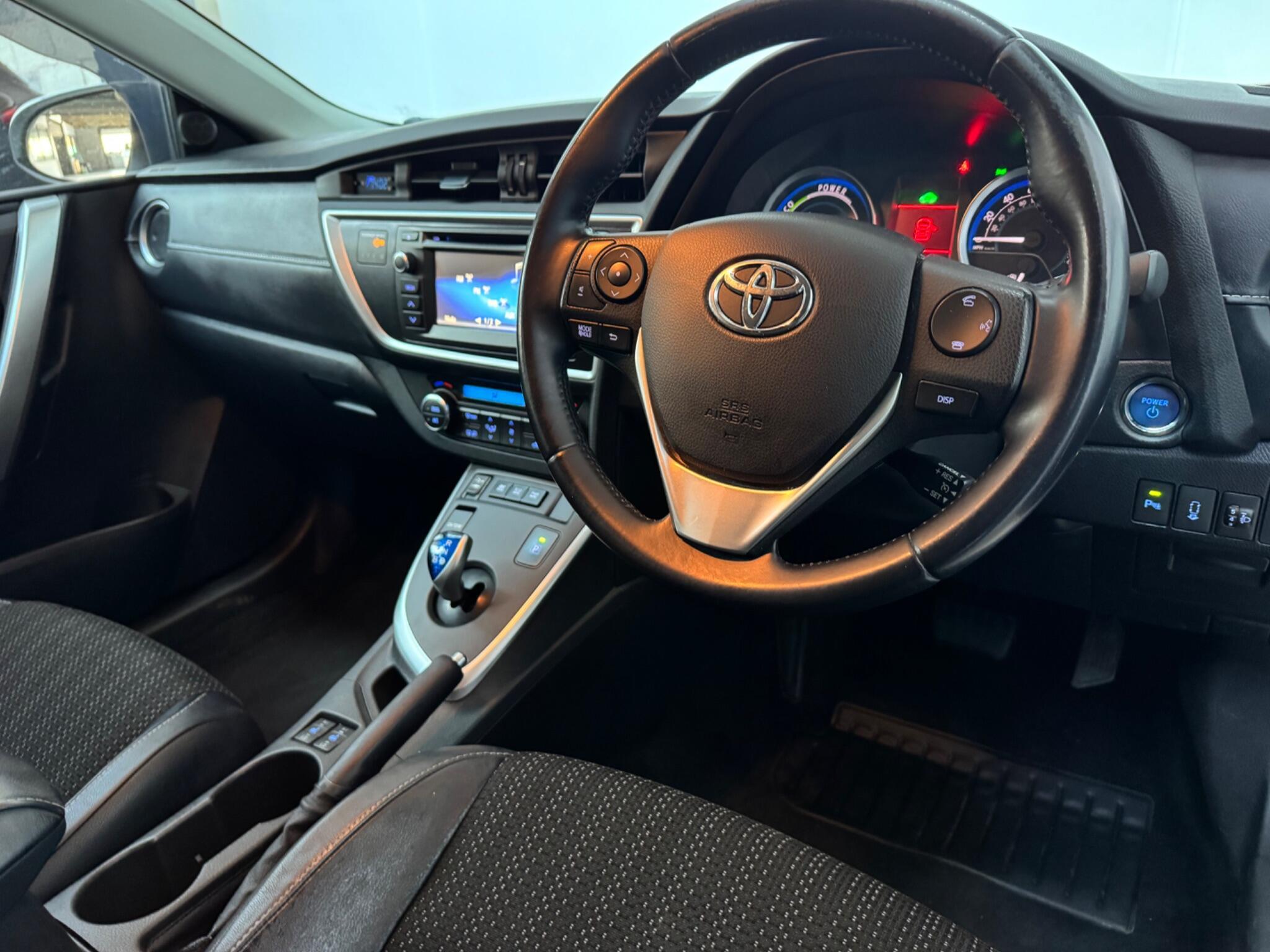 Toyota Auris - Image 4