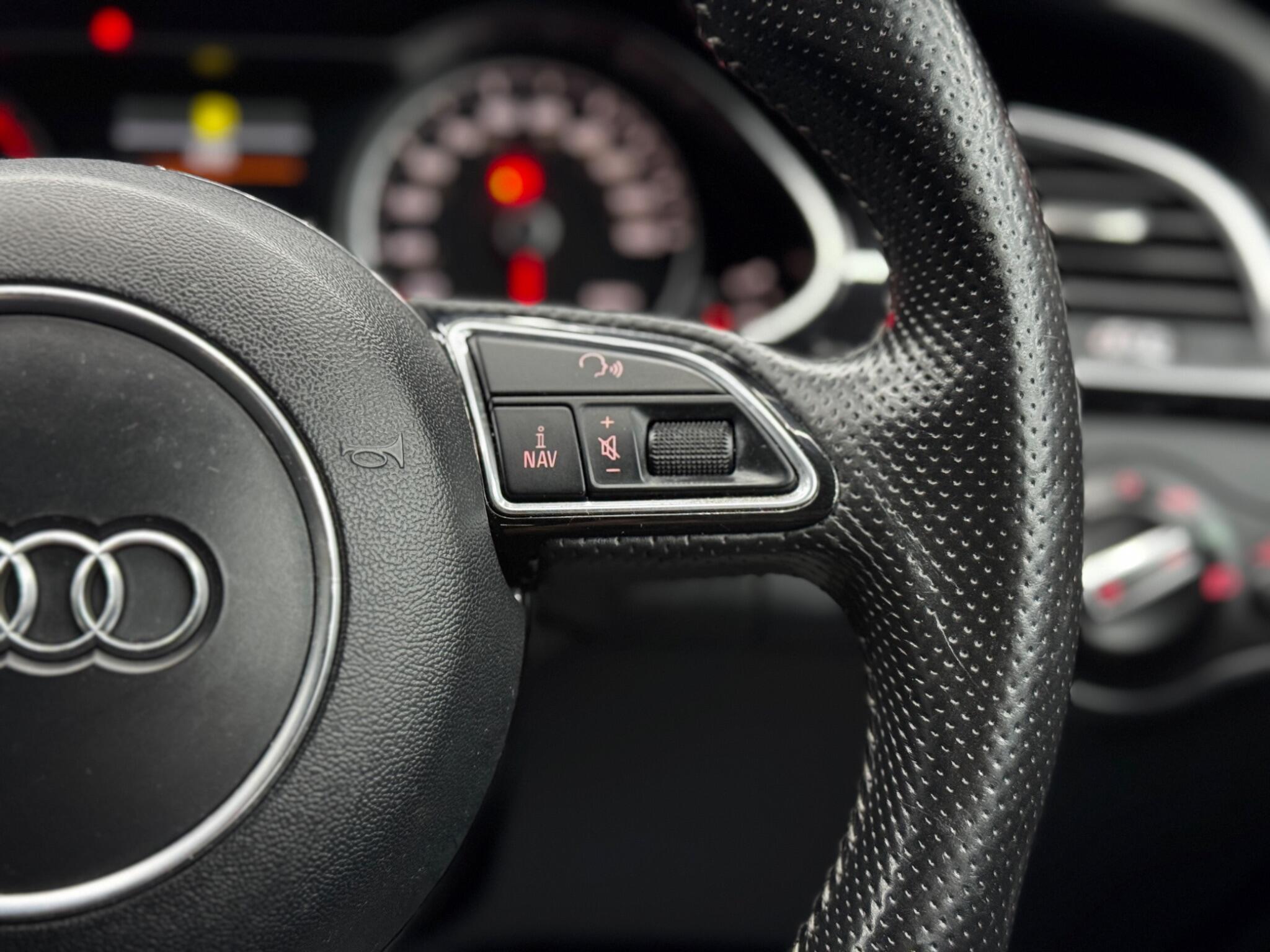 Audi A4 - Image 20