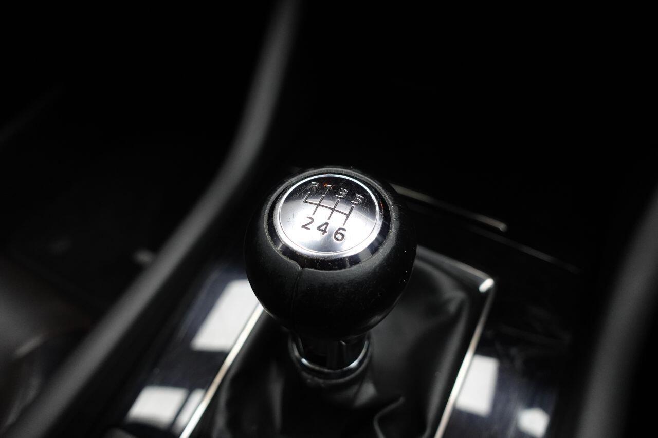 Mazda MAZDA3 - Image 46