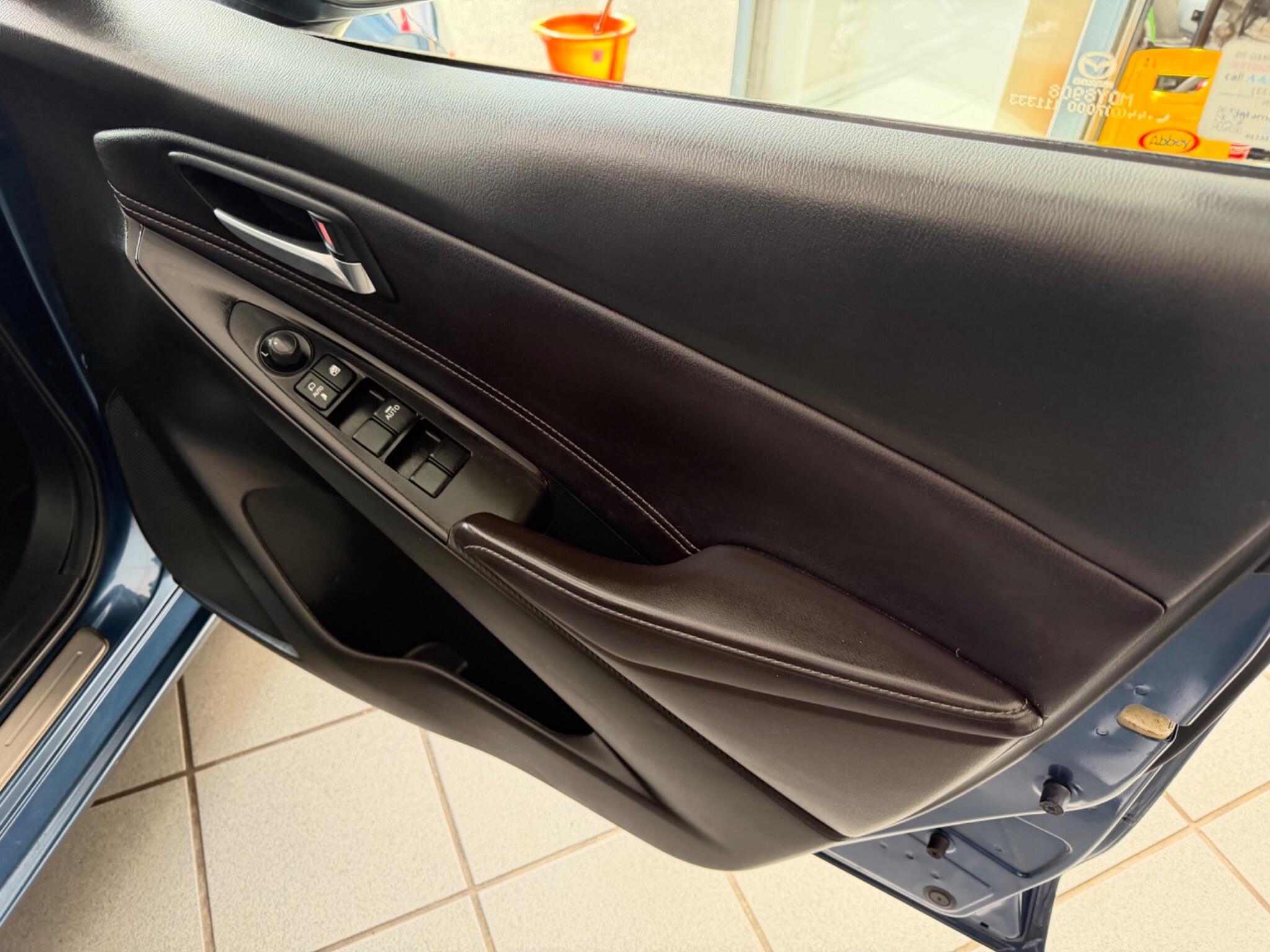 Mazda MAZDA2 - Image 17