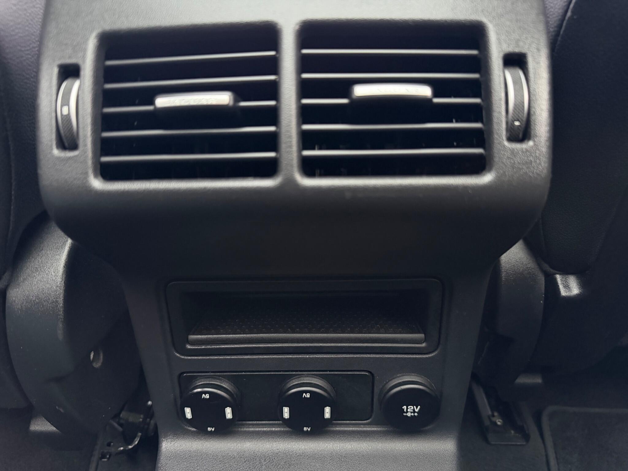 Jaguar F-Pace - Image 50