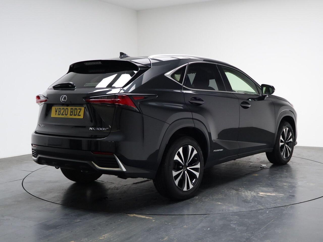 Lexus NX - Image 12
